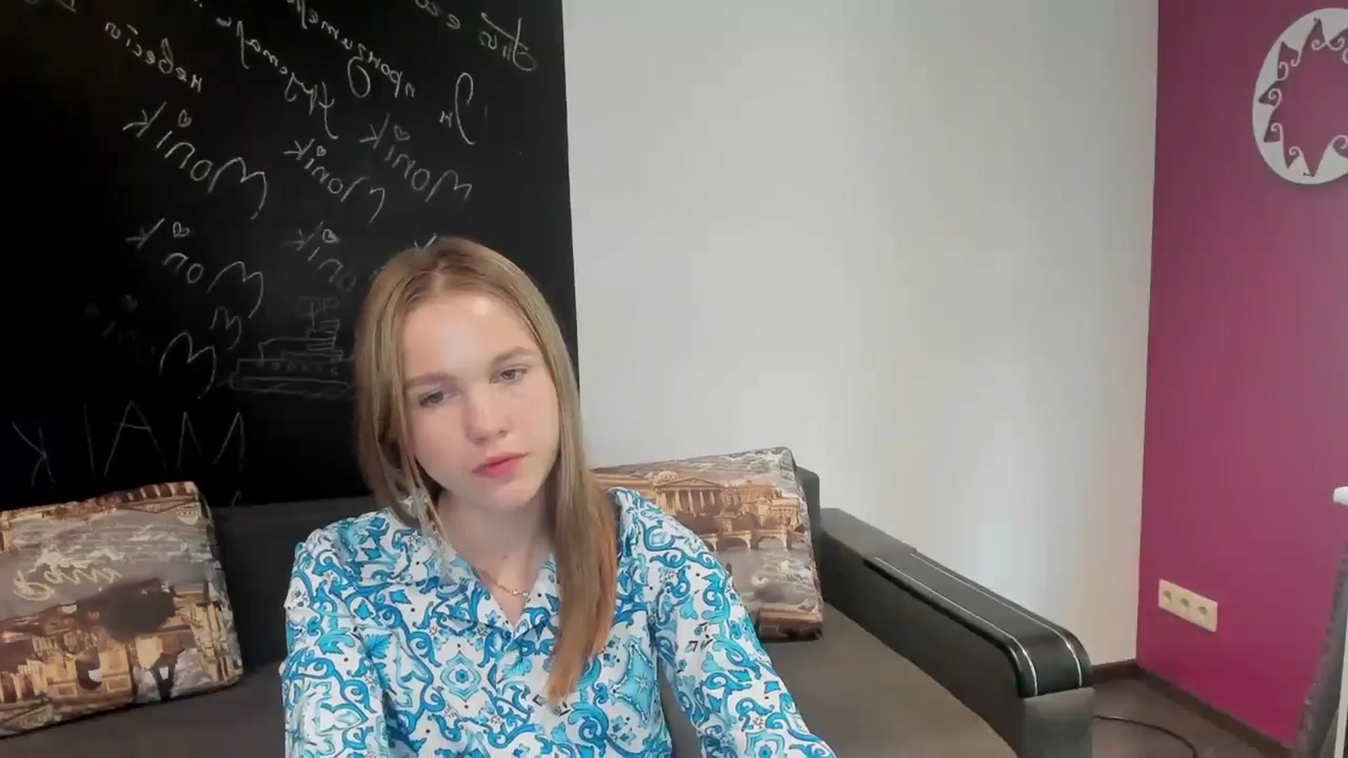 Gallery image thumbnail from Kate_Lewiss's myfreecams stream on, 06/25/2024, 11:04 image 9 of 20