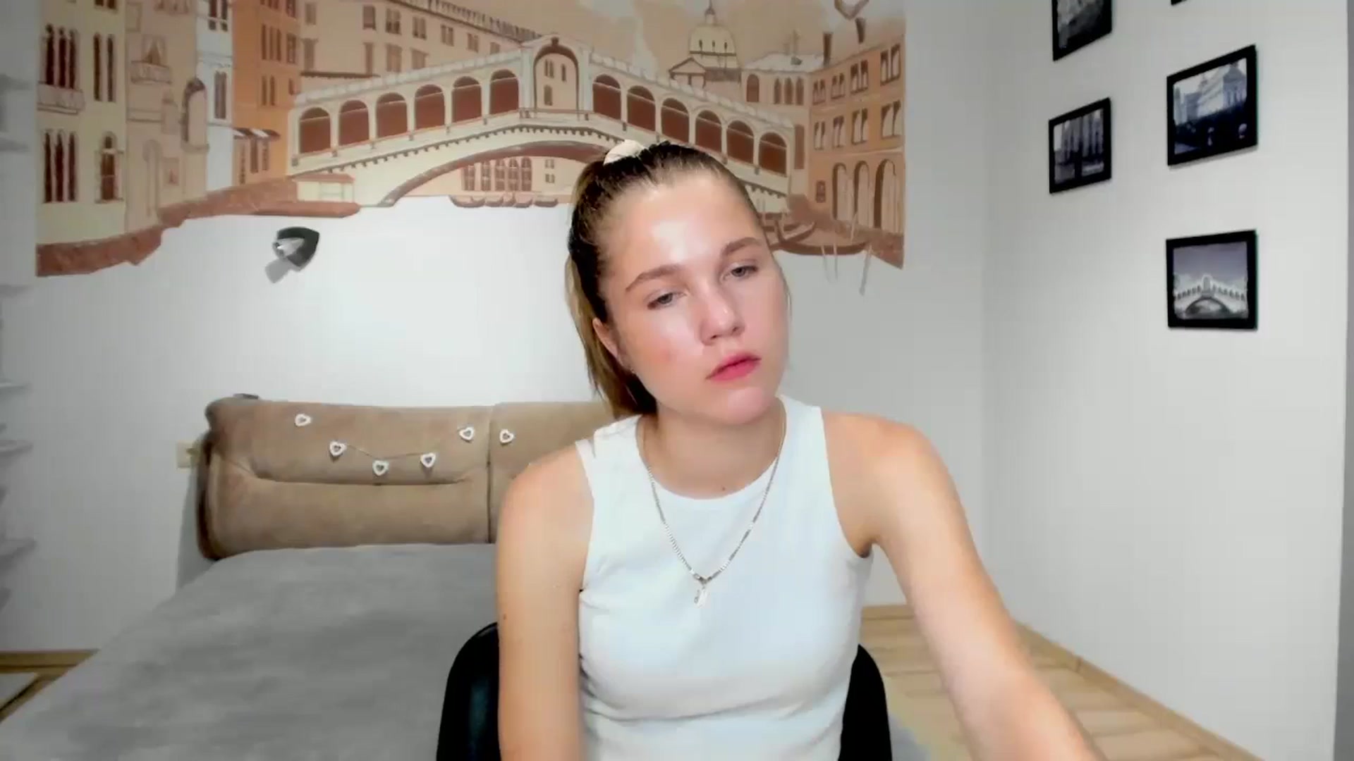 Gallery image thumbnail from Kate_Lewiss's myfreecams stream on, 06/26/2024, 07:54 image 12 of 20