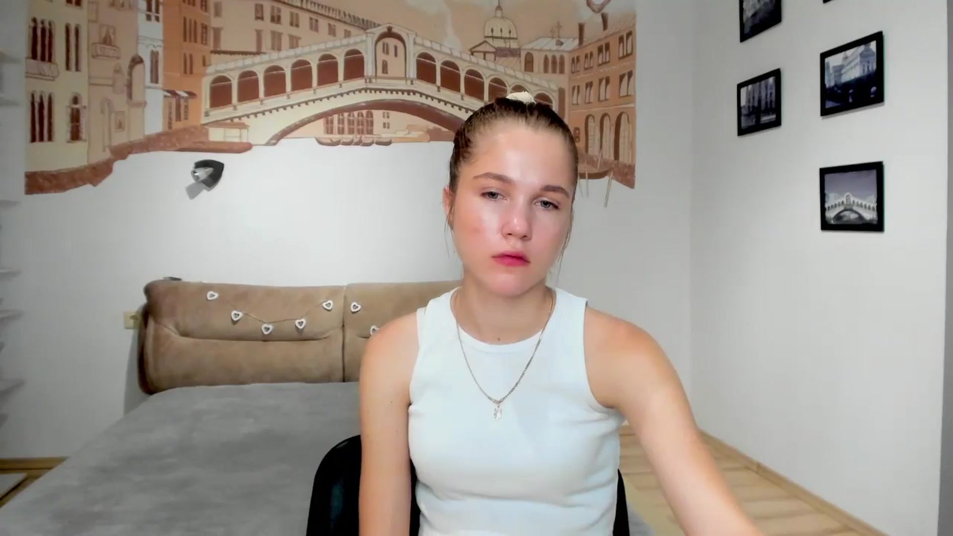 Gallery image thumbnail from Kate_Lewiss's myfreecams stream on, 06/26/2024, 07:54 image 10 of 20