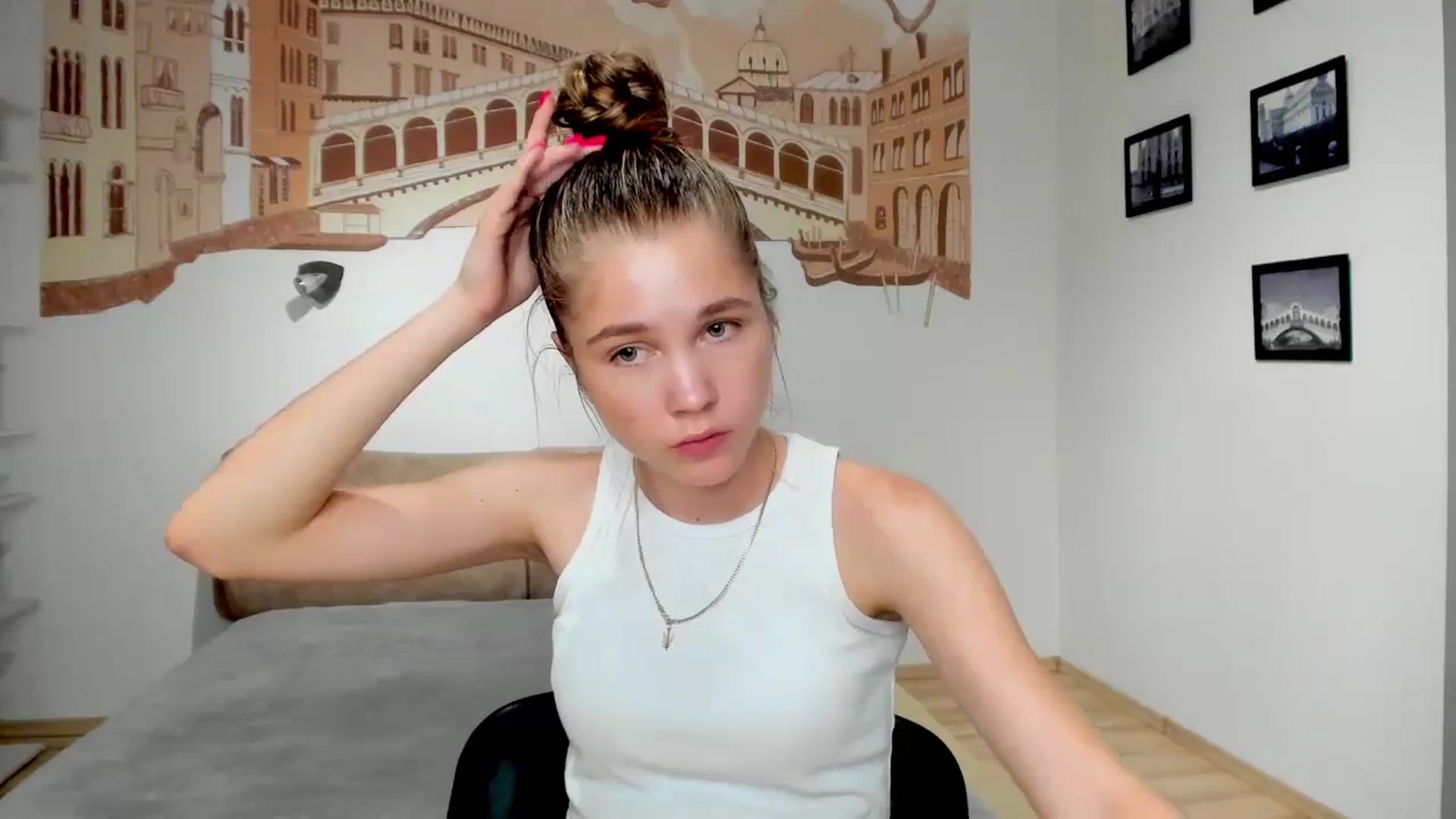 Gallery image thumbnail from Kate_Lewiss's myfreecams stream on, 06/26/2024, 09:53 image 18 of 20