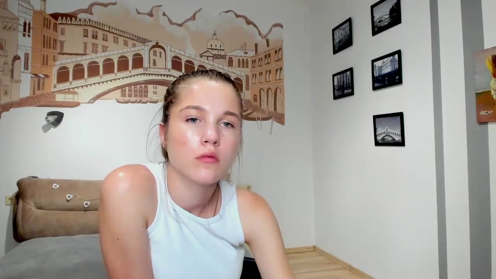 Gallery image thumbnail from Kate_Lewiss's myfreecams stream on, 06/26/2024, 10:31 image 5 of 20