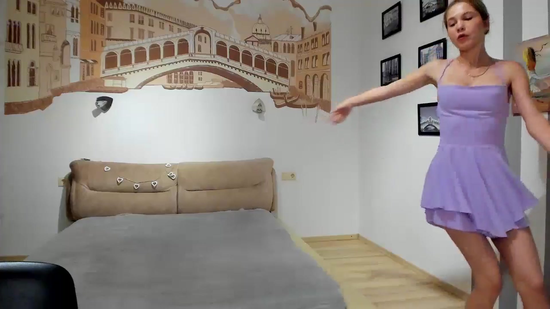 Gallery image thumbnail from Kate_Lewiss's myfreecams stream on, 06/30/2024, 09:34 image 16 of 20