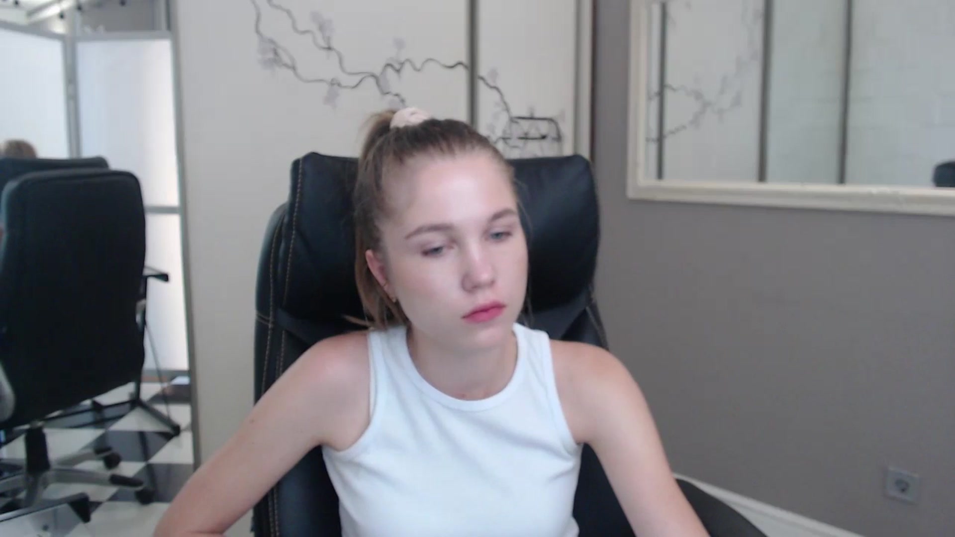 Gallery image thumbnail from Kate_Lewiss's myfreecams stream on, 07/01/2024, 07:14 image 13 of 20