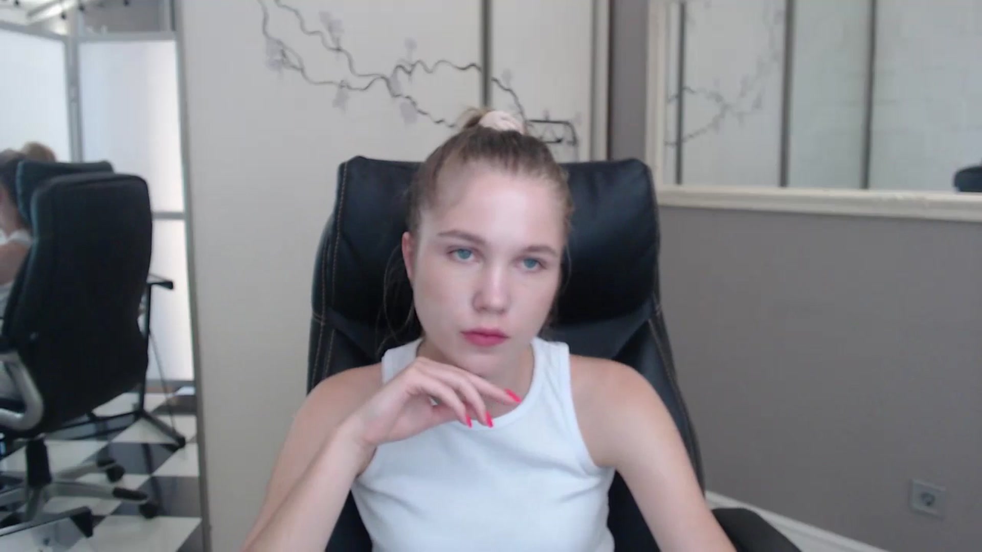 Gallery image thumbnail from Kate_Lewiss's myfreecams stream on, 07/01/2024, 07:14 image 16 of 20