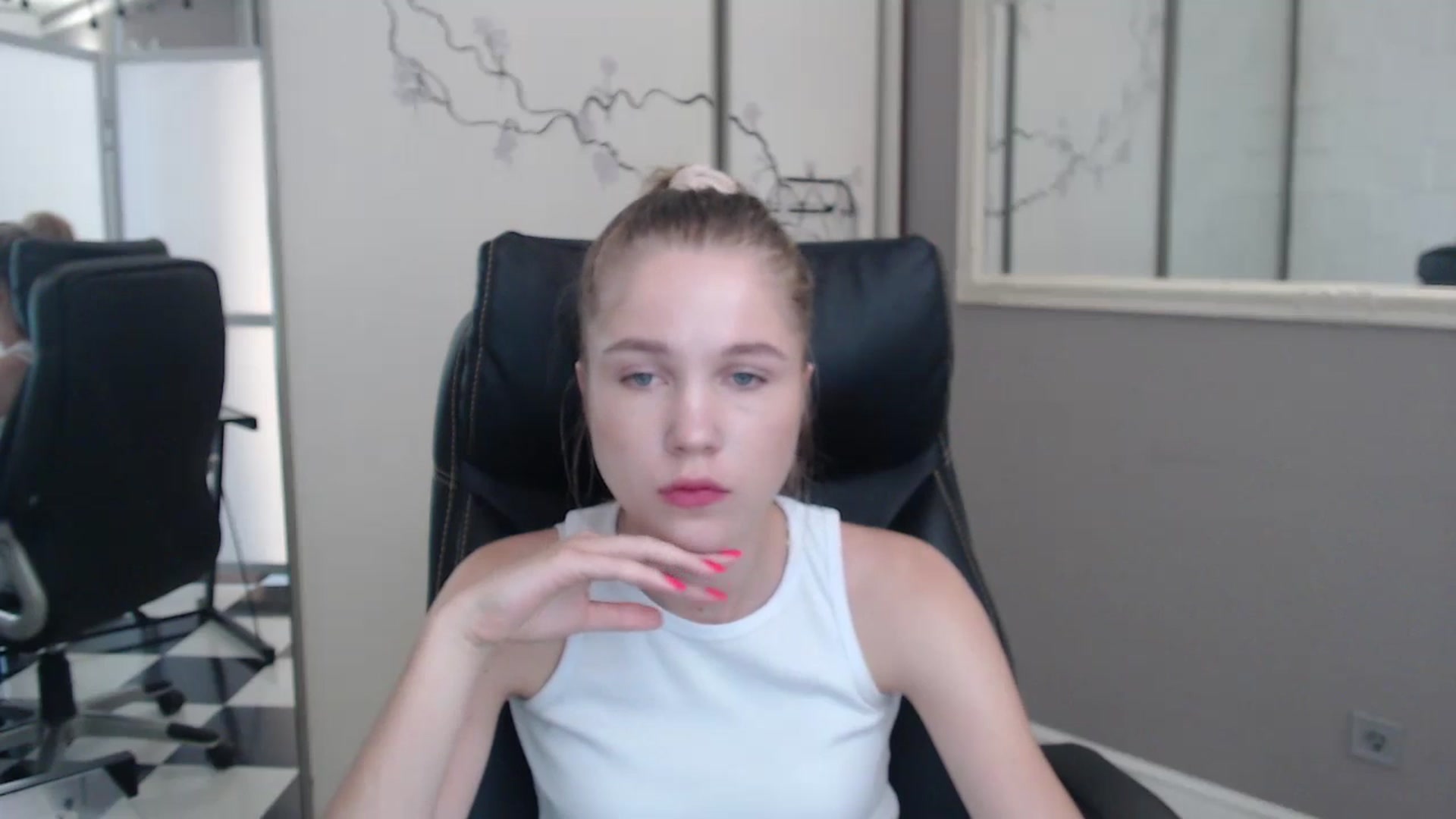 Gallery image thumbnail from Kate_Lewiss's myfreecams stream on, 07/01/2024, 07:14 image 14 of 20