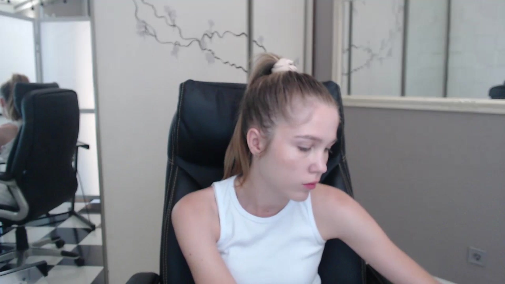 Gallery image thumbnail from Kate_Lewiss's myfreecams stream on, 07/01/2024, 07:55 image 10 of 20