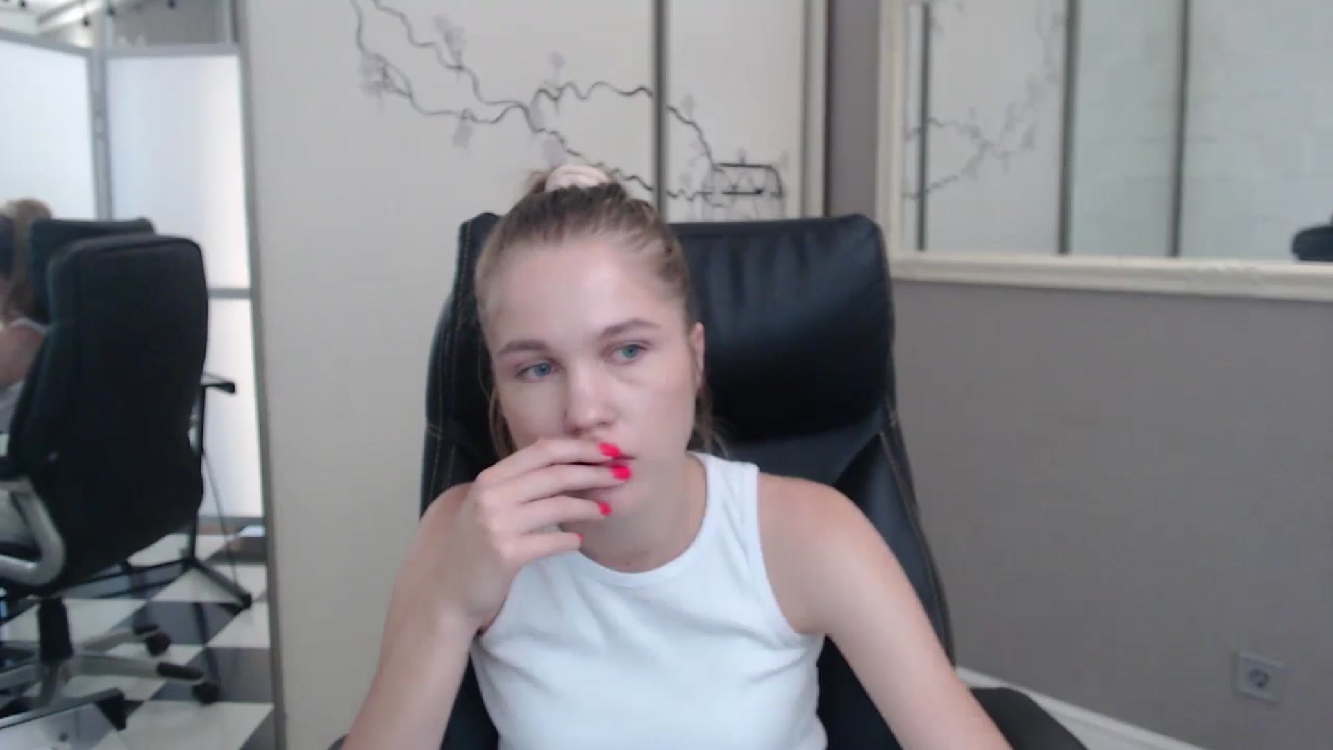 Gallery image thumbnail from Kate_Lewiss's myfreecams stream on, 07/01/2024, 07:55 image 9 of 20