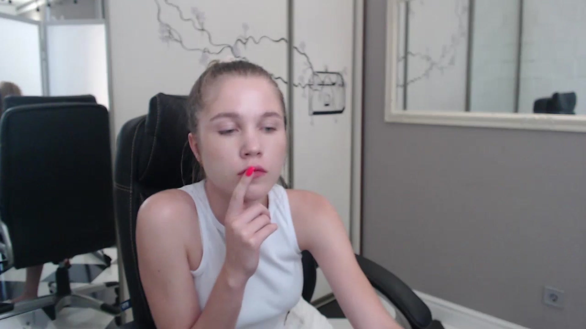 Gallery image thumbnail from Kate_Lewiss's myfreecams stream on, 07/01/2024, 07:55 image 14 of 20