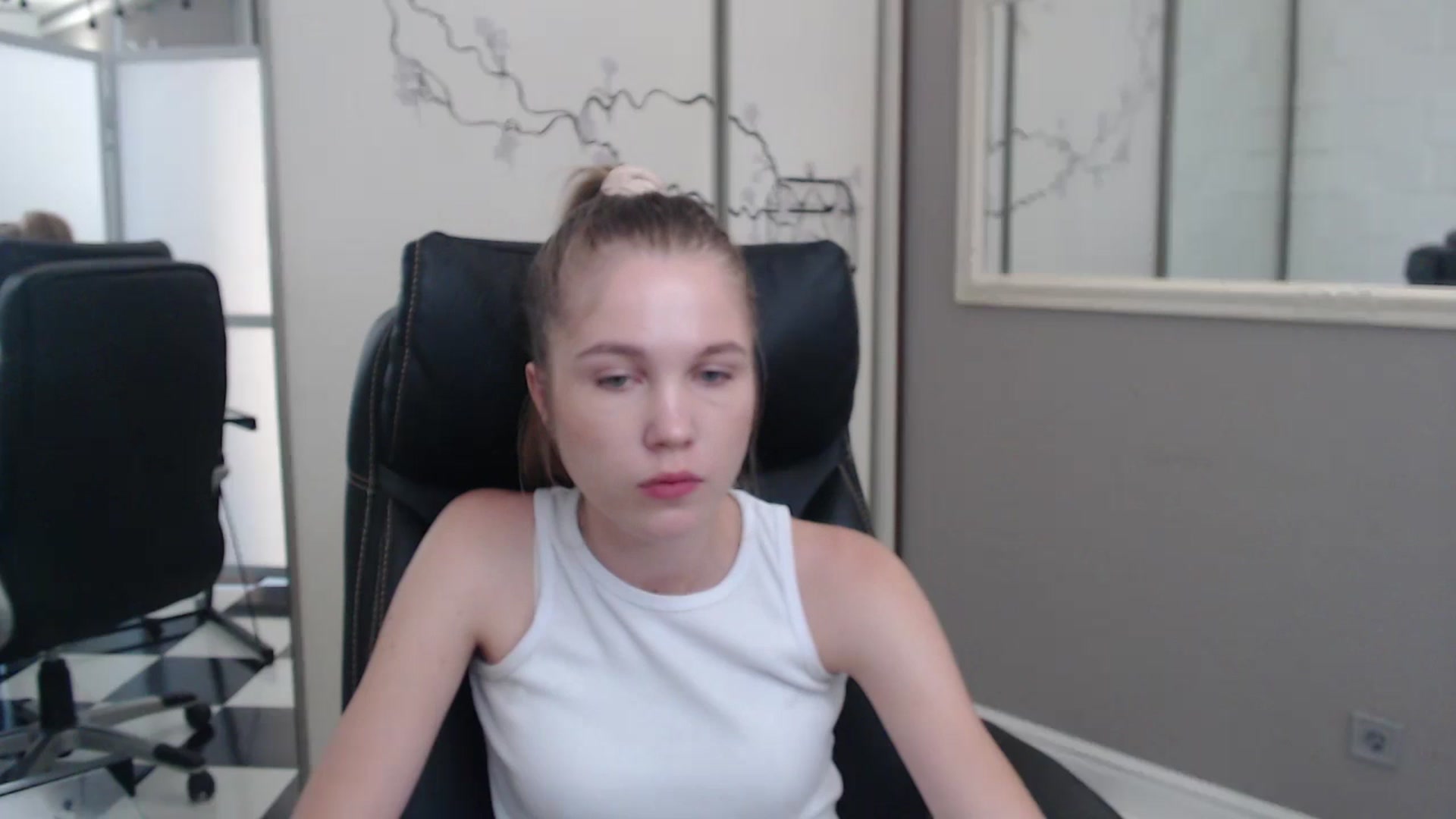 Gallery image thumbnail from Kate_Lewiss's myfreecams stream on, 07/01/2024, 08:35 image 1 of 20
