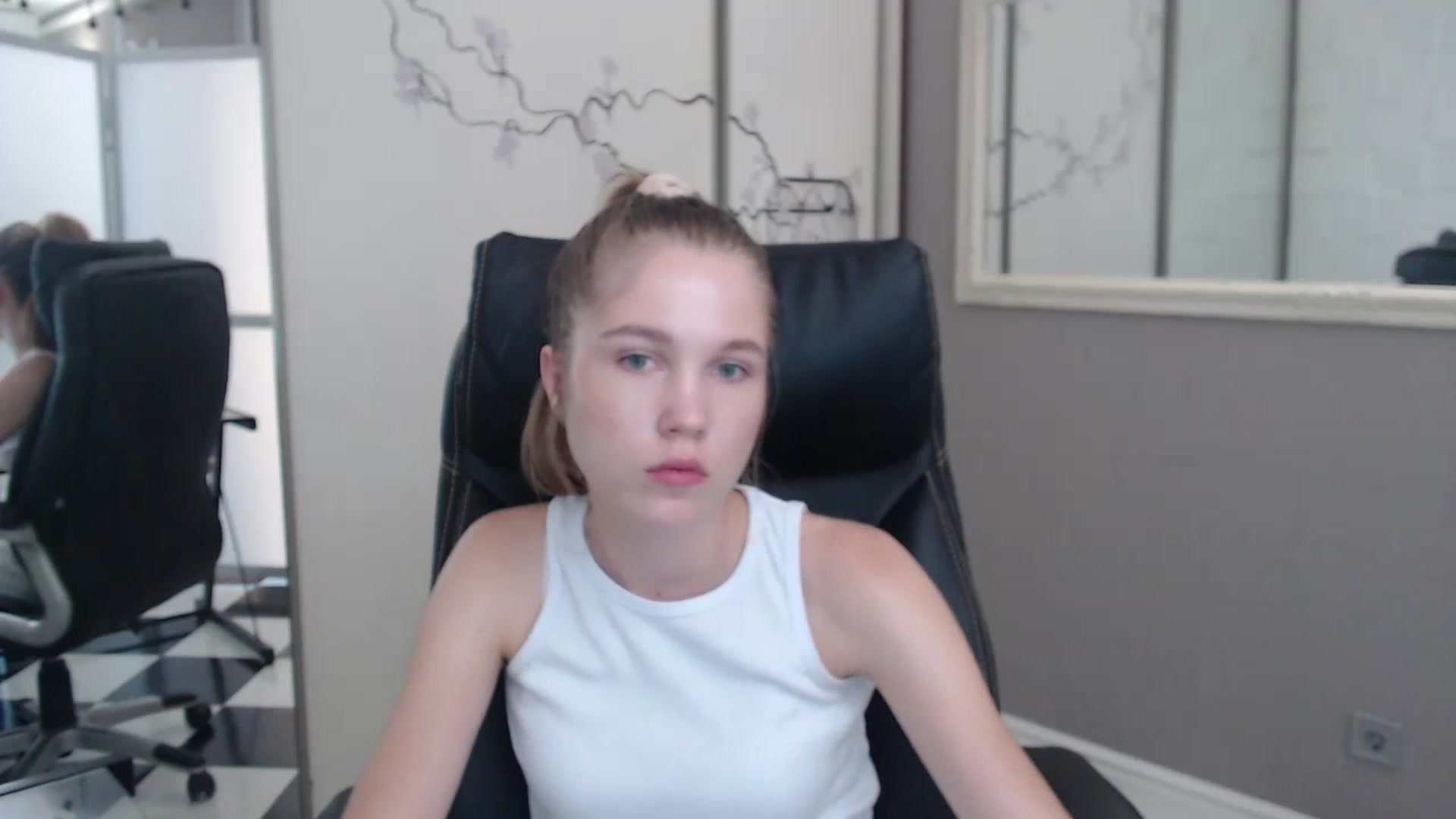 Gallery image thumbnail from Kate_Lewiss's myfreecams stream on, 07/01/2024, 08:35 image 7 of 20