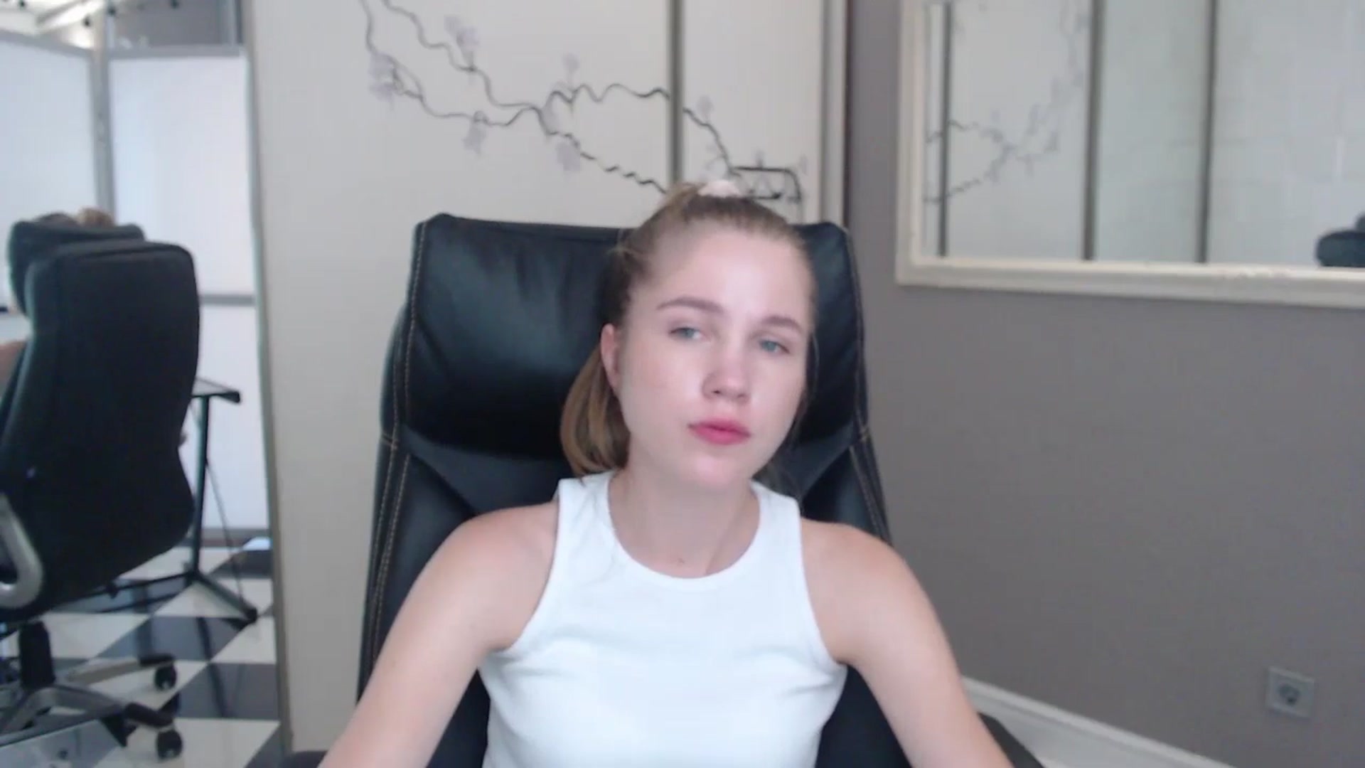 Gallery image thumbnail from Kate_Lewiss's myfreecams stream on, 07/01/2024, 10:58 image 15 of 20