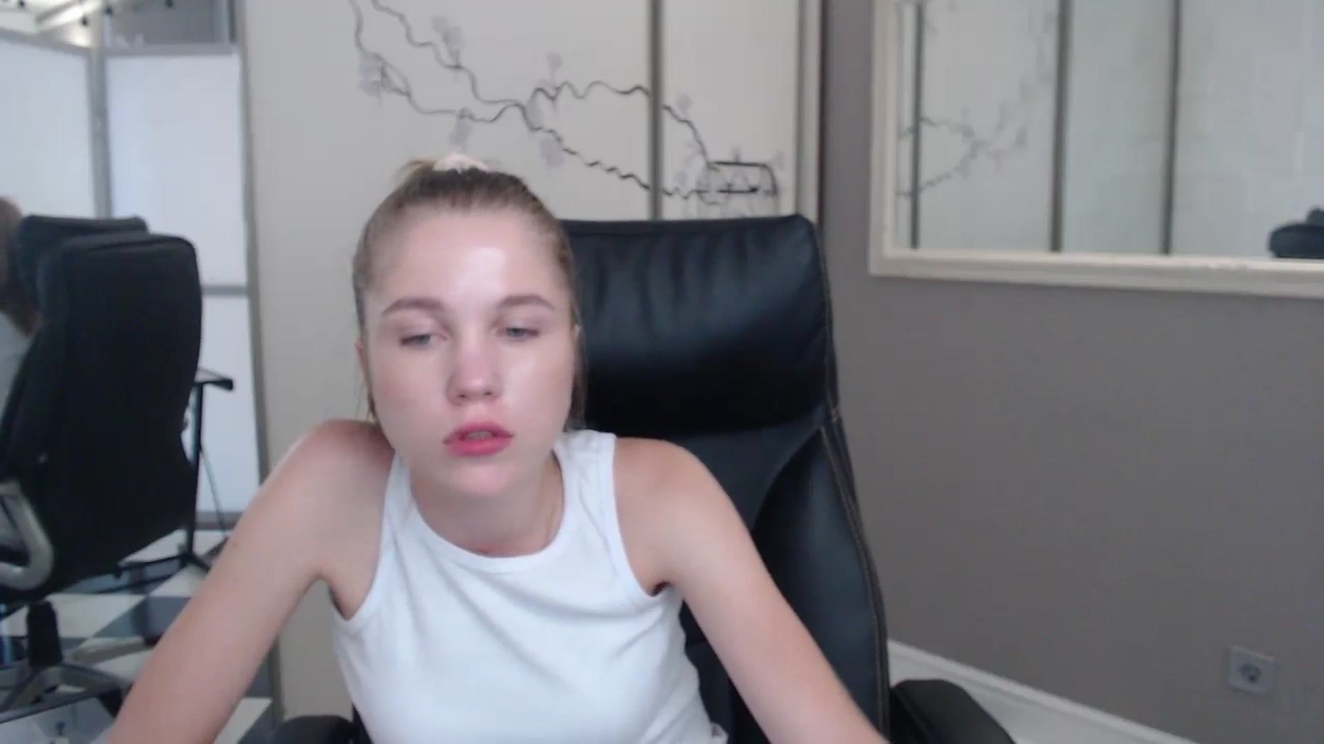 Gallery image thumbnail from Kate_Lewiss's myfreecams stream on, 07/01/2024, 10:58 image 19 of 20