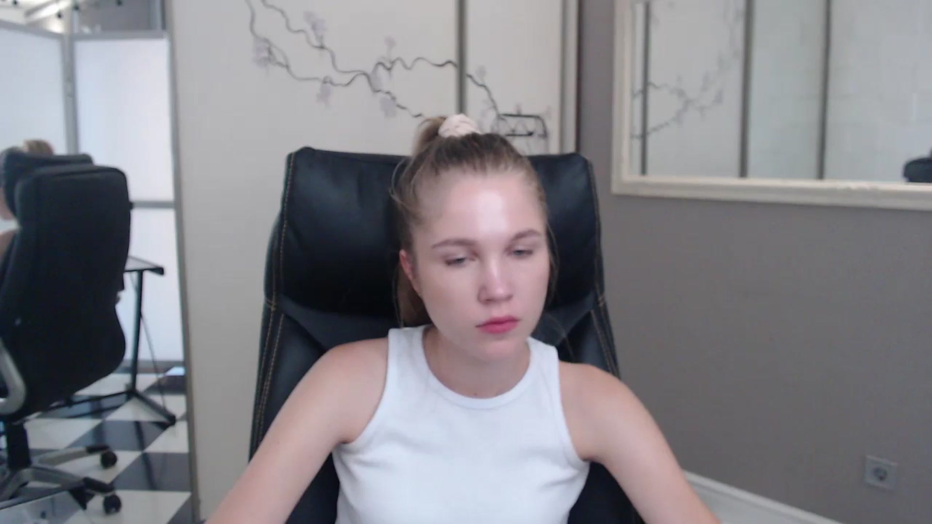 Gallery image thumbnail from Kate_Lewiss's myfreecams stream on, 07/01/2024, 10:58 image 13 of 20