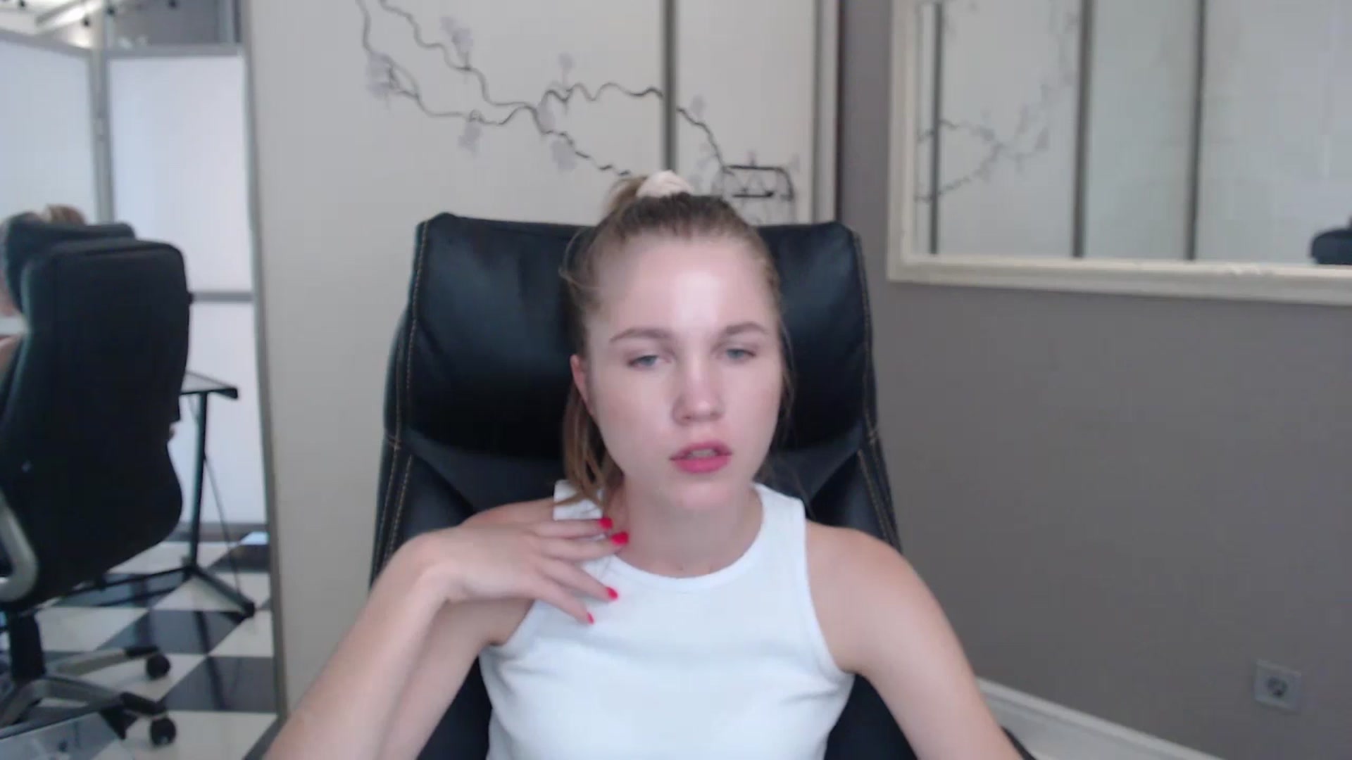 Gallery image thumbnail from Kate_Lewiss's myfreecams stream on, 07/01/2024, 10:58 image 14 of 20