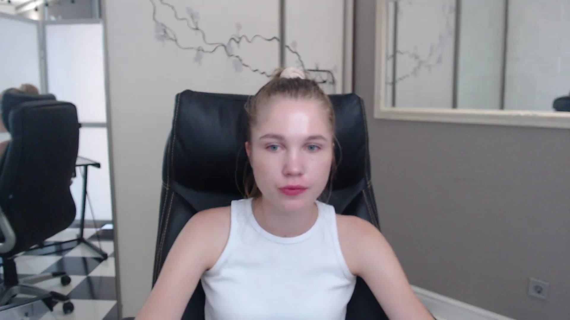 Gallery image thumbnail from Kate_Lewiss's myfreecams stream on, 07/01/2024, 10:58 image 11 of 20