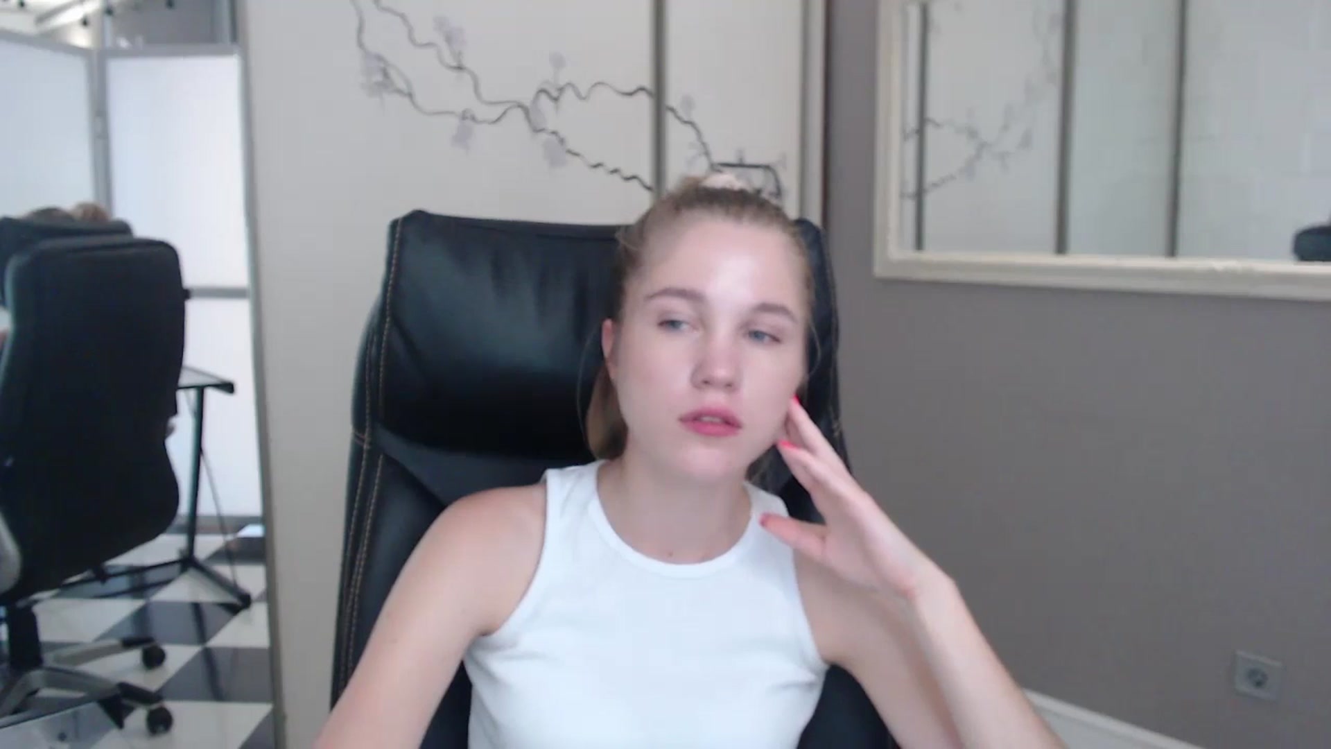 Gallery image thumbnail from Kate_Lewiss's myfreecams stream on, 07/01/2024, 10:58 image 10 of 20