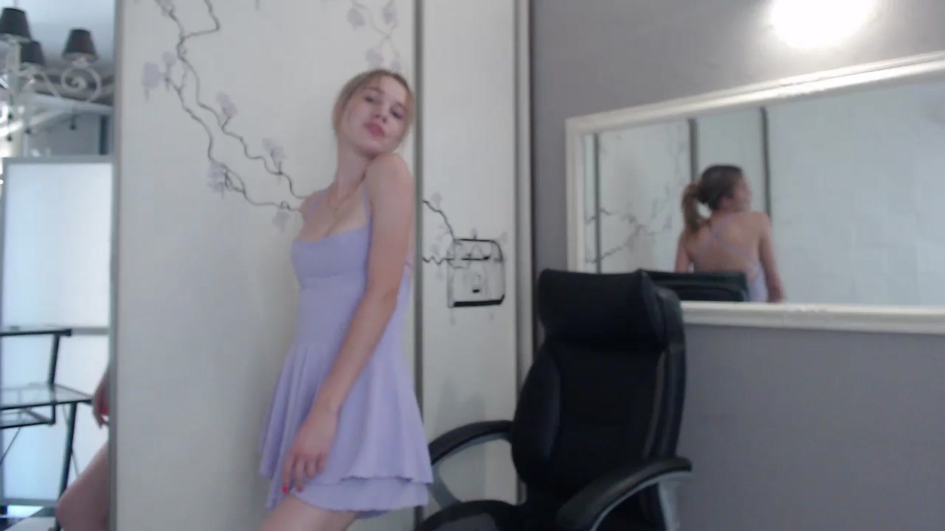 Gallery image thumbnail from Kate_Lewiss's myfreecams stream on, 07/02/2024, 11:00 image 13 of 20