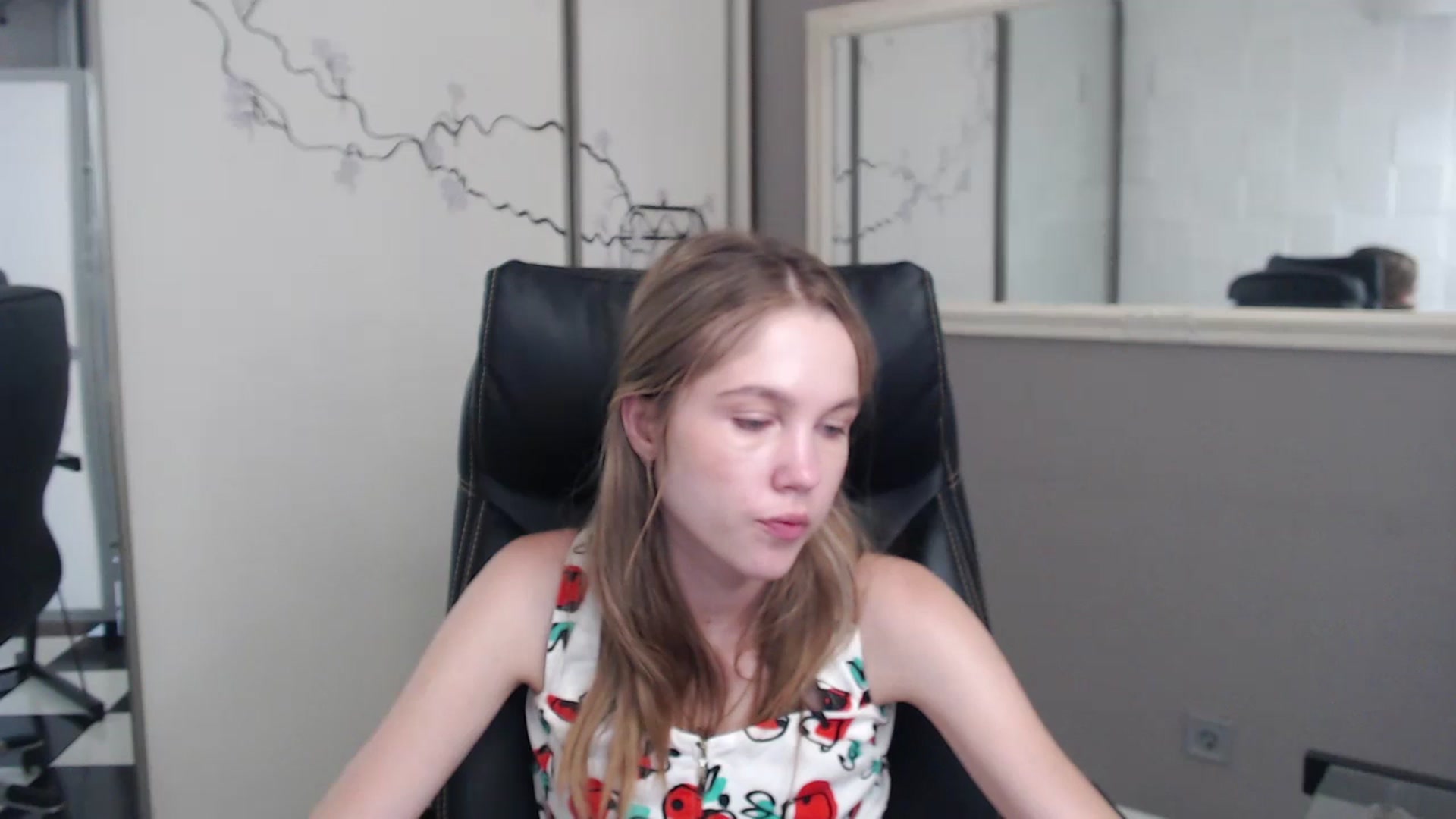 Gallery image thumbnail from Kate_Lewiss's myfreecams stream on, 07/03/2024, 09:49 image 12 of 20