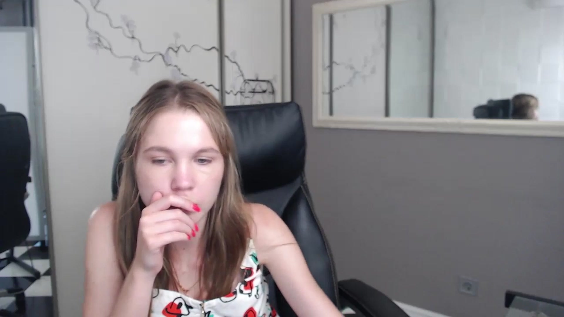 Gallery image thumbnail from Kate_Lewiss's myfreecams stream on, 07/03/2024, 11:03 image 16 of 20