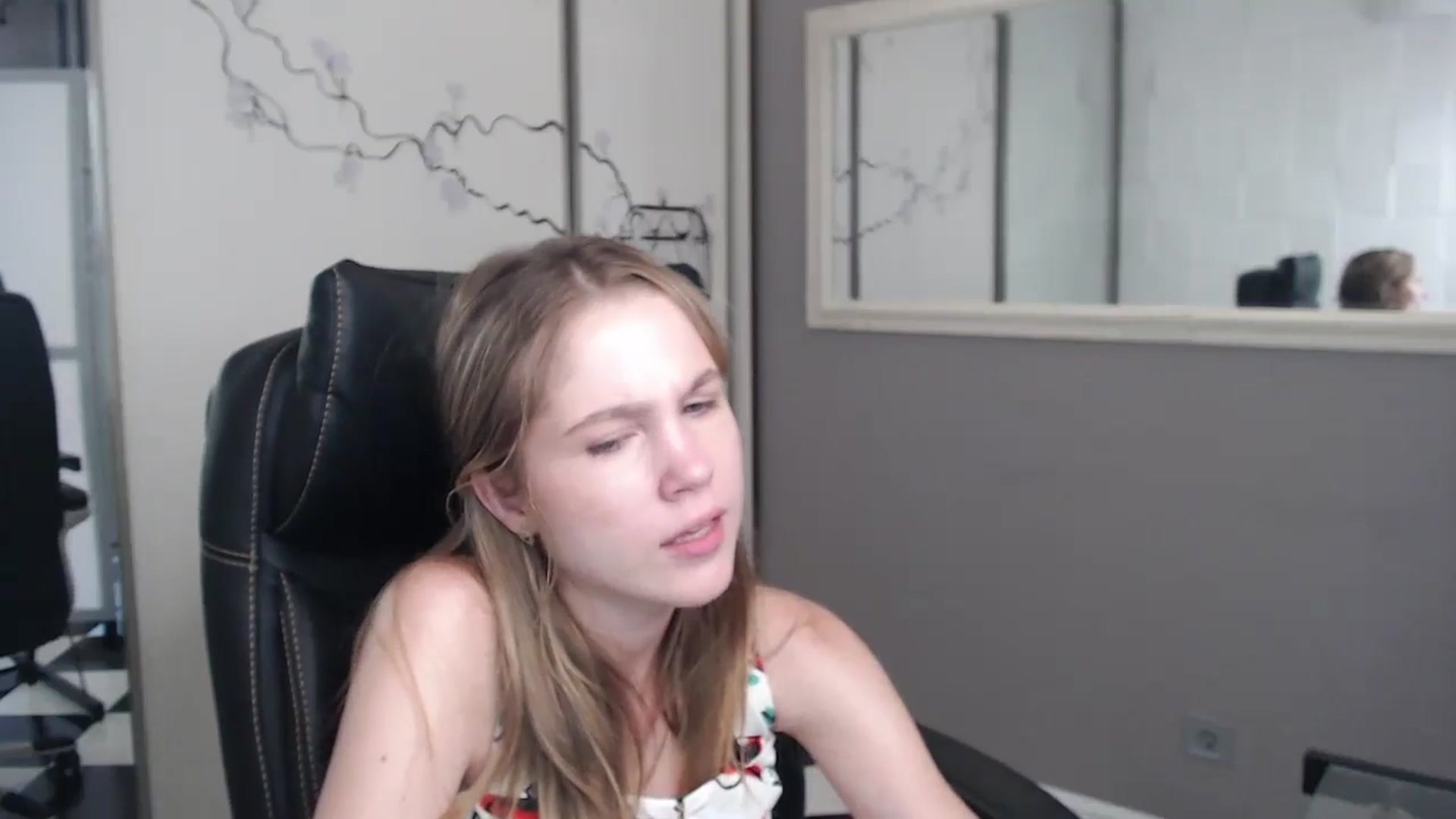 Gallery image thumbnail from Kate_Lewiss's myfreecams stream on, 07/03/2024, 11:03 image 6 of 20