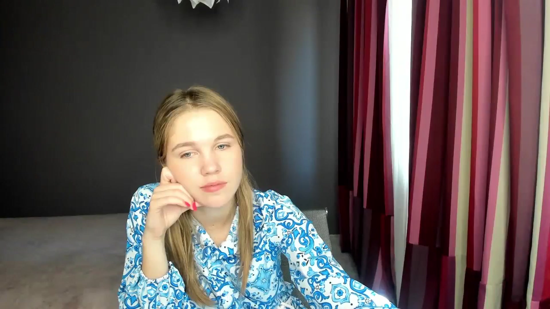 Gallery image thumbnail from Kate_Lewiss's myfreecams stream on, 07/07/2024, 08:21 image 5 of 20