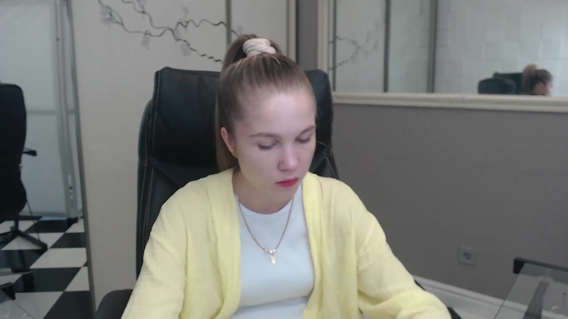 Gallery image thumbnail from Kate_Lewiss's myfreecams stream on, 07/08/2024, 06:34 image 2 of 20