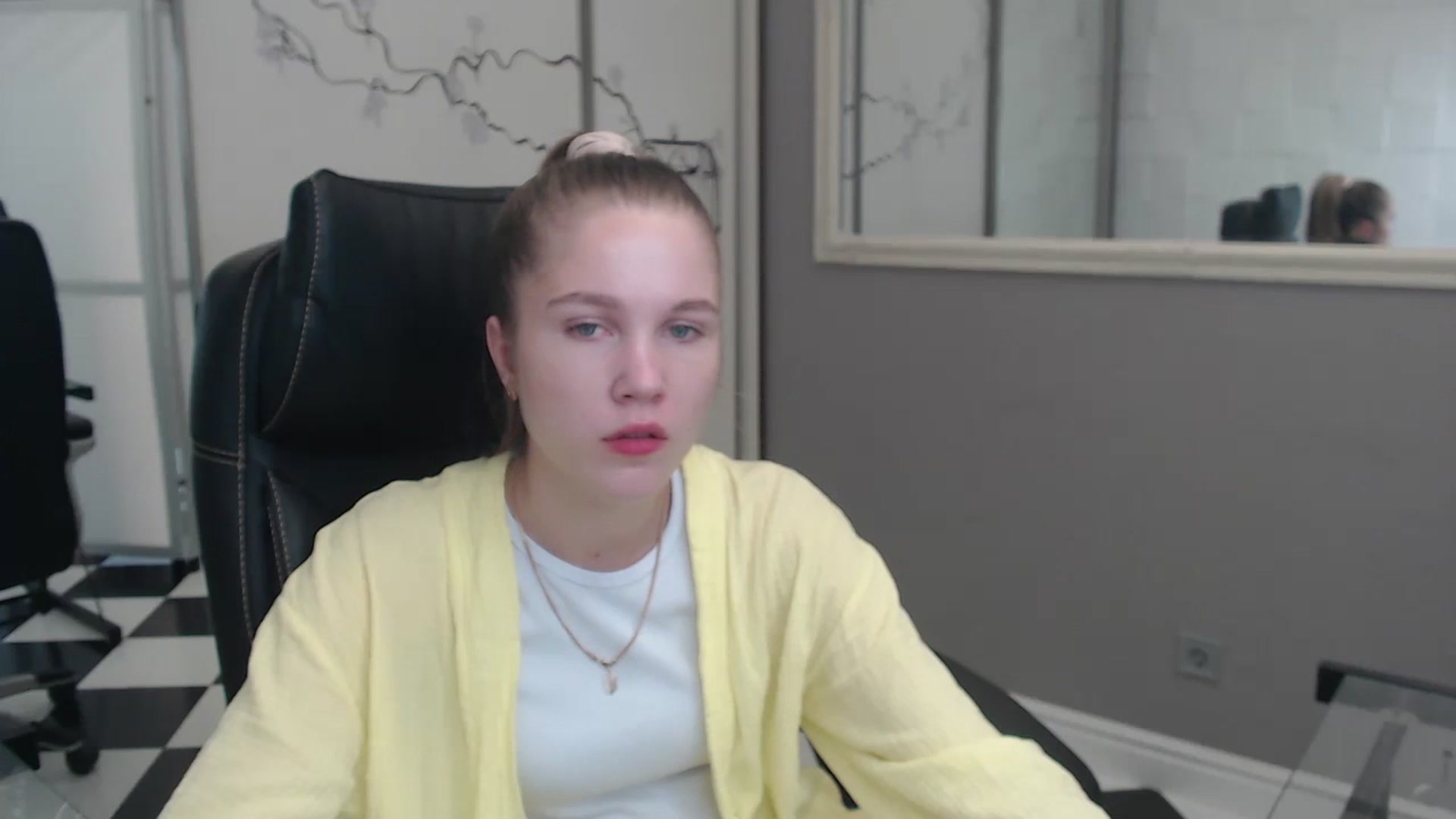 Gallery image thumbnail from Kate_Lewiss's myfreecams stream on, 07/08/2024, 06:34 image 14 of 20