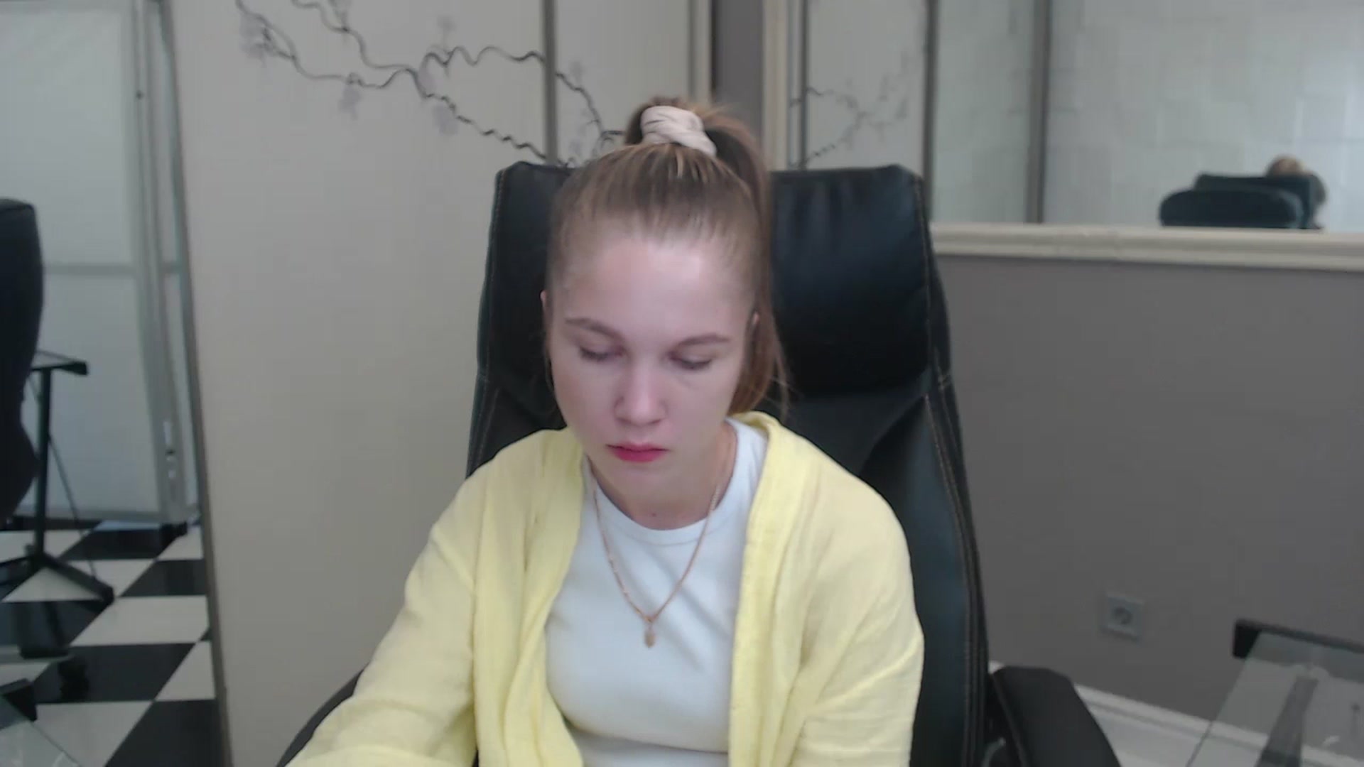 Gallery image thumbnail from Kate_Lewiss's myfreecams stream on, 07/08/2024, 06:34 image 7 of 20