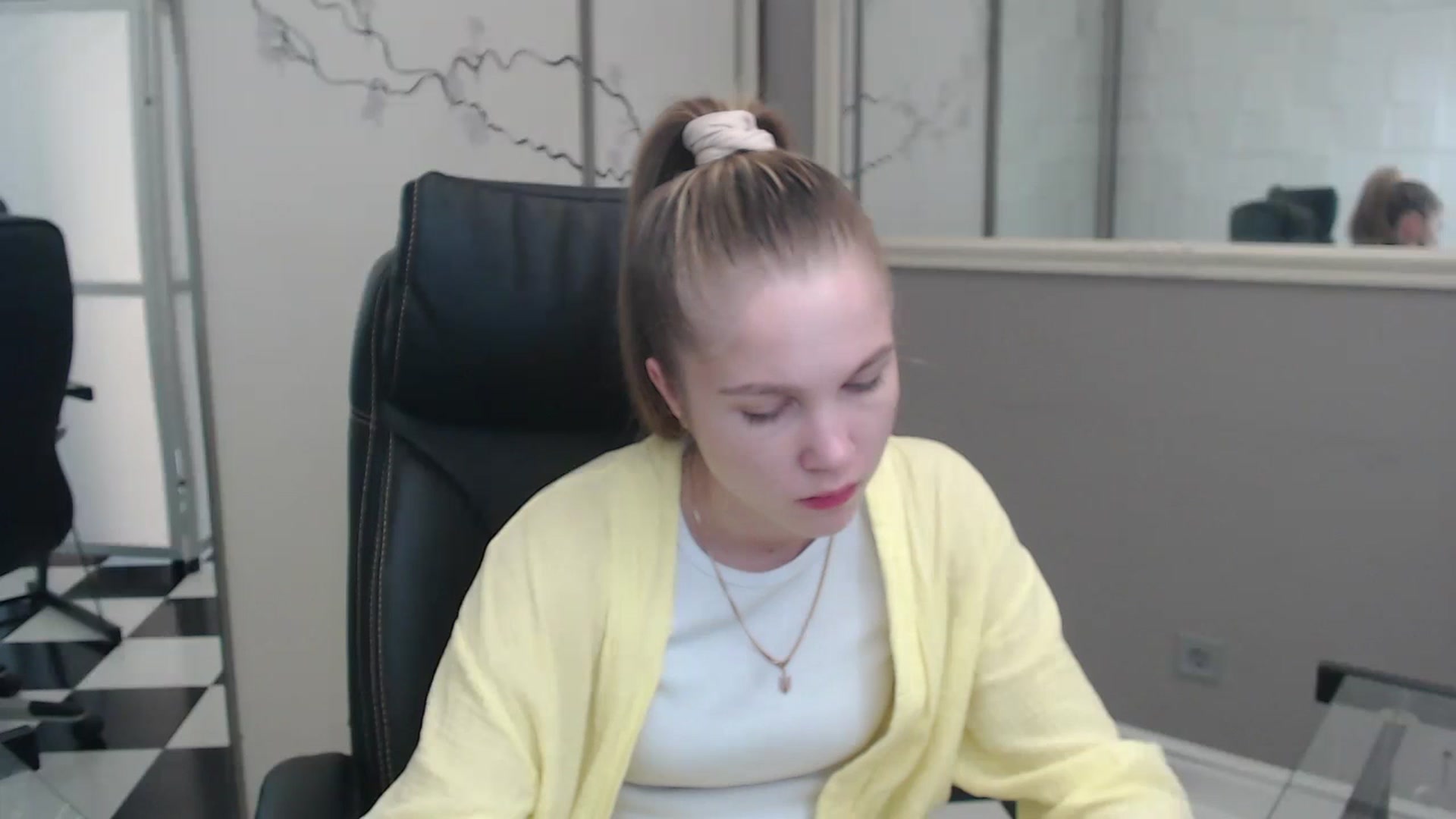 Gallery image thumbnail from Kate_Lewiss's myfreecams stream on, 07/08/2024, 07:43 image 7 of 20