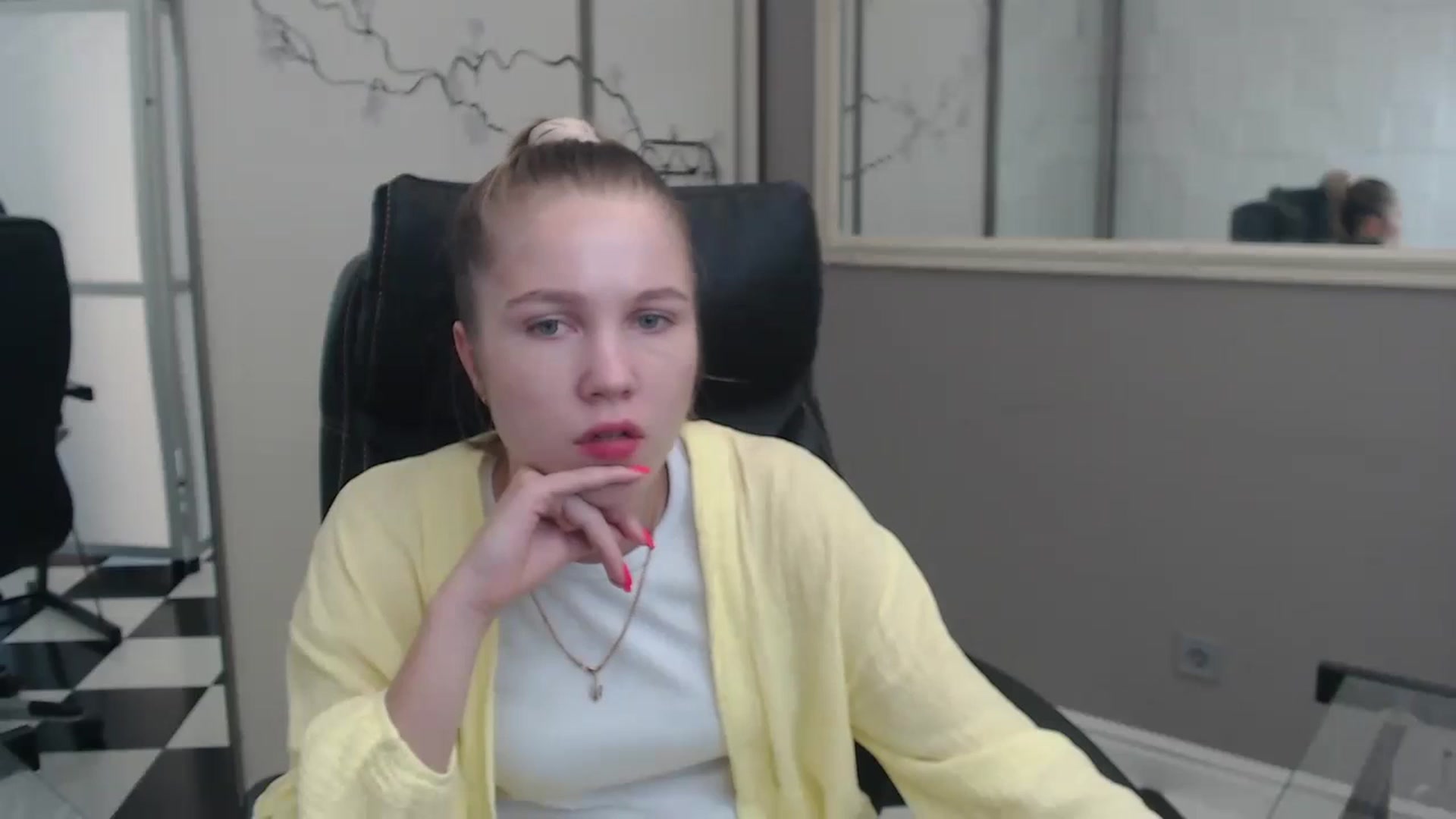 Gallery image thumbnail from Kate_Lewiss's myfreecams stream on, 07/08/2024, 07:43 image 9 of 20
