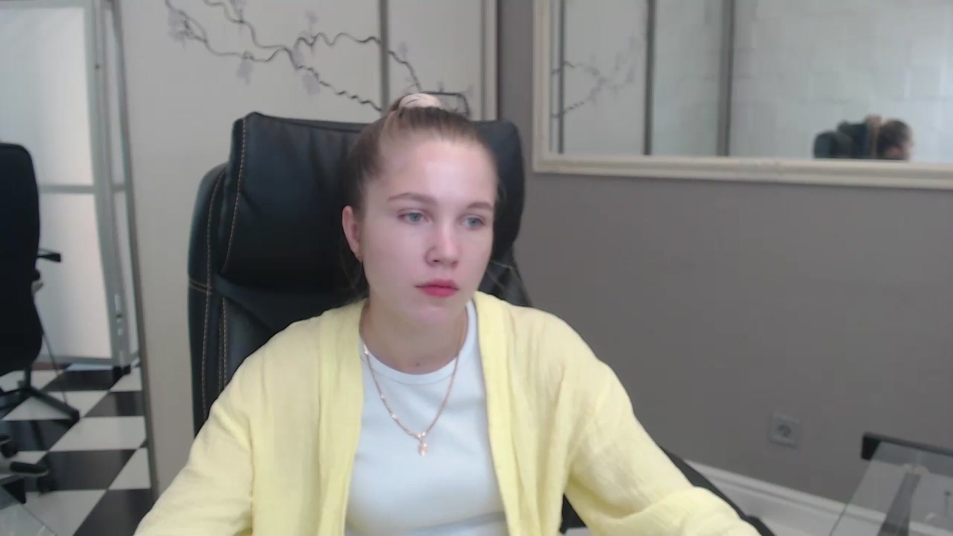 Gallery image thumbnail from Kate_Lewiss's myfreecams stream on, 07/08/2024, 07:43 image 1 of 20