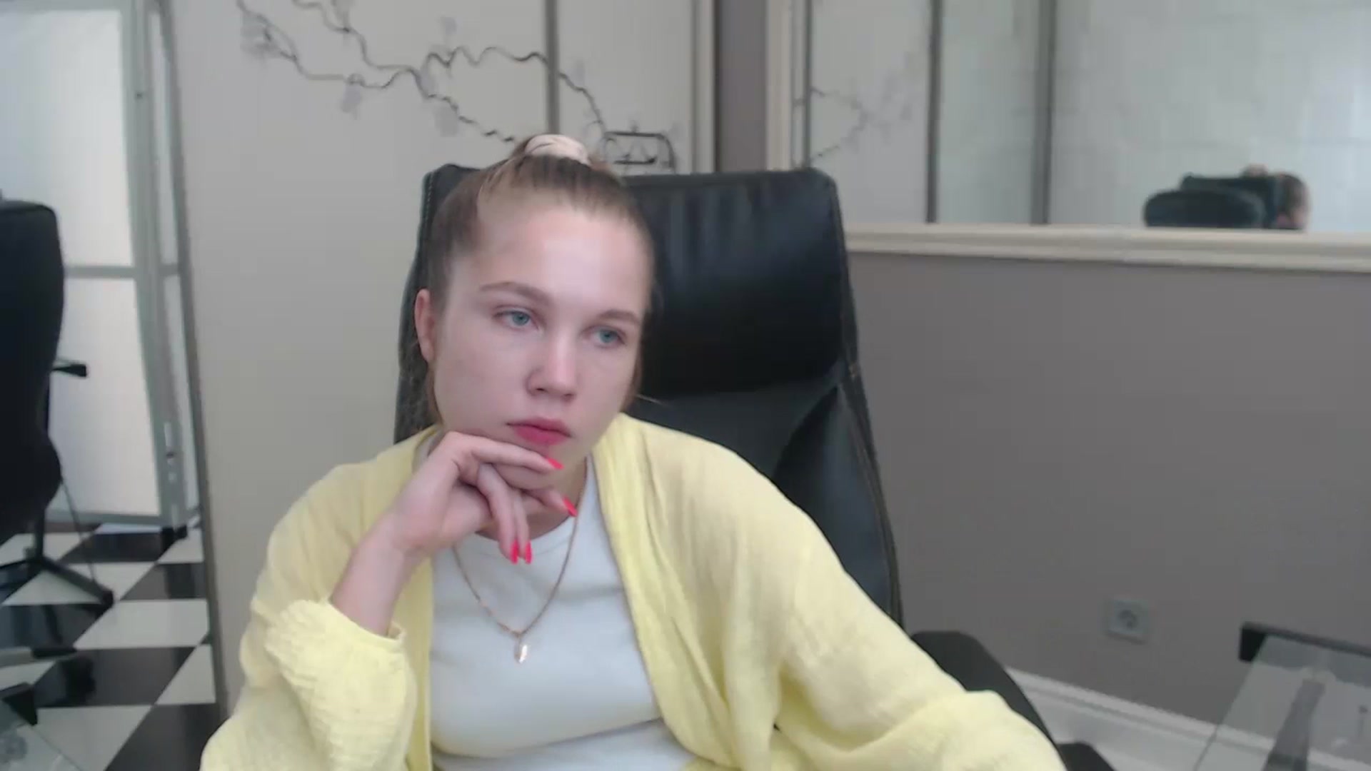 Gallery image thumbnail from Kate_Lewiss's myfreecams stream on, 07/08/2024, 07:43 image 16 of 20