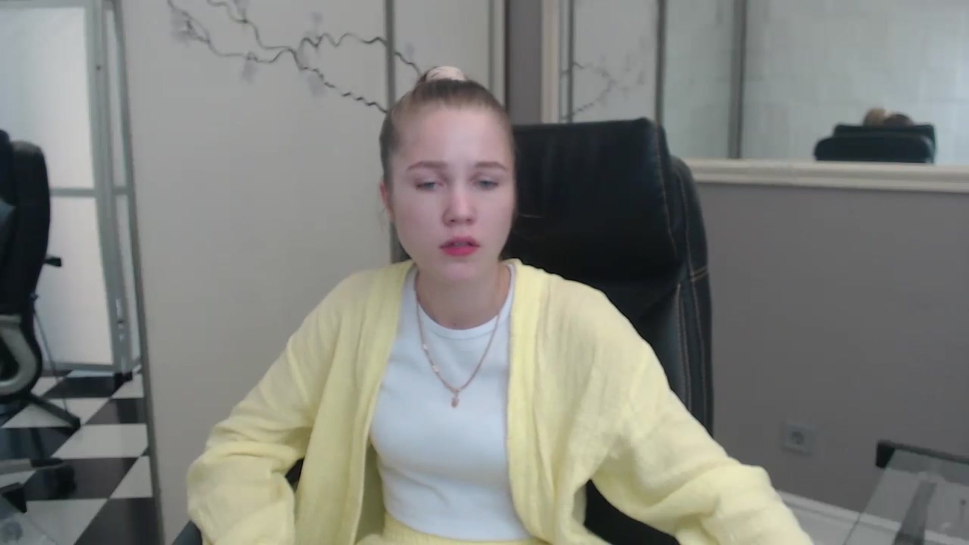 Gallery image thumbnail from Kate_Lewiss's myfreecams stream on, 07/08/2024, 07:43 image 15 of 20