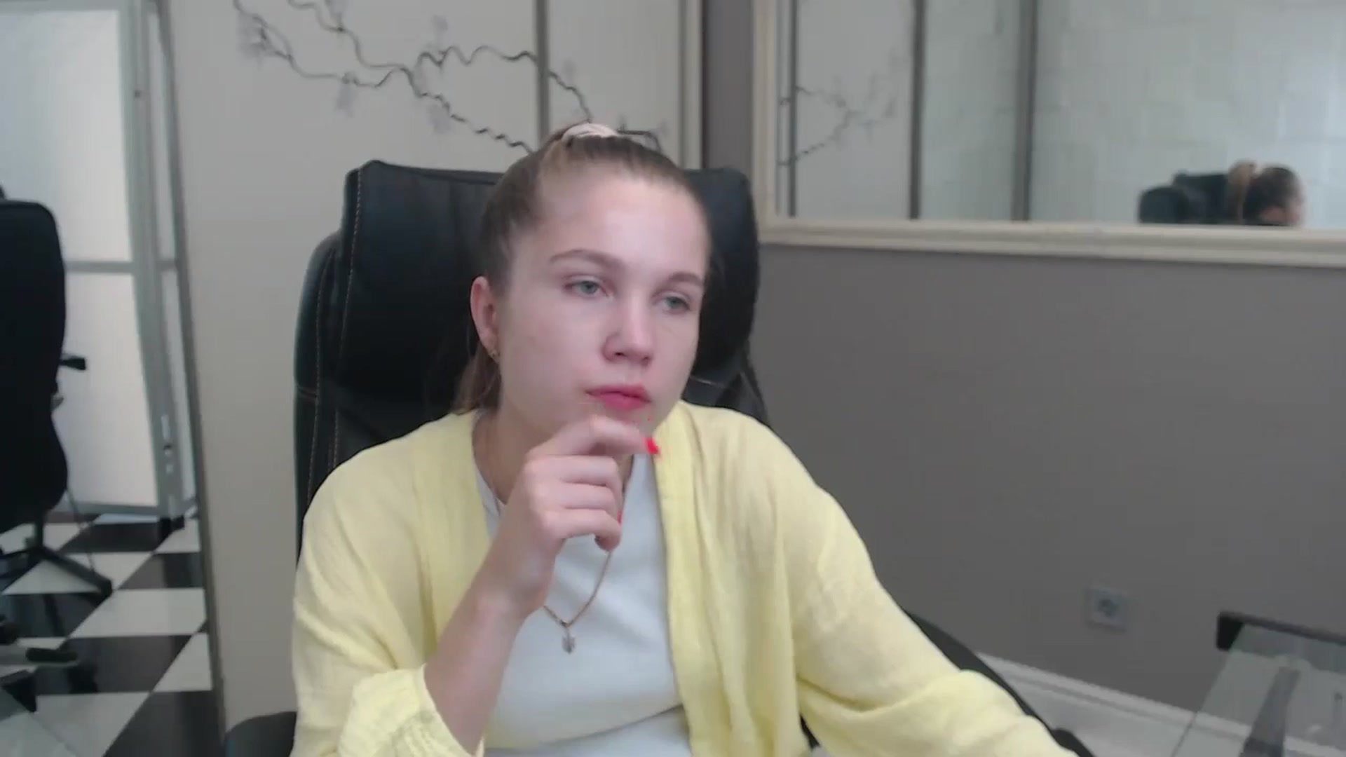 Gallery image thumbnail from Kate_Lewiss's myfreecams stream on, 07/08/2024, 07:43 image 8 of 20