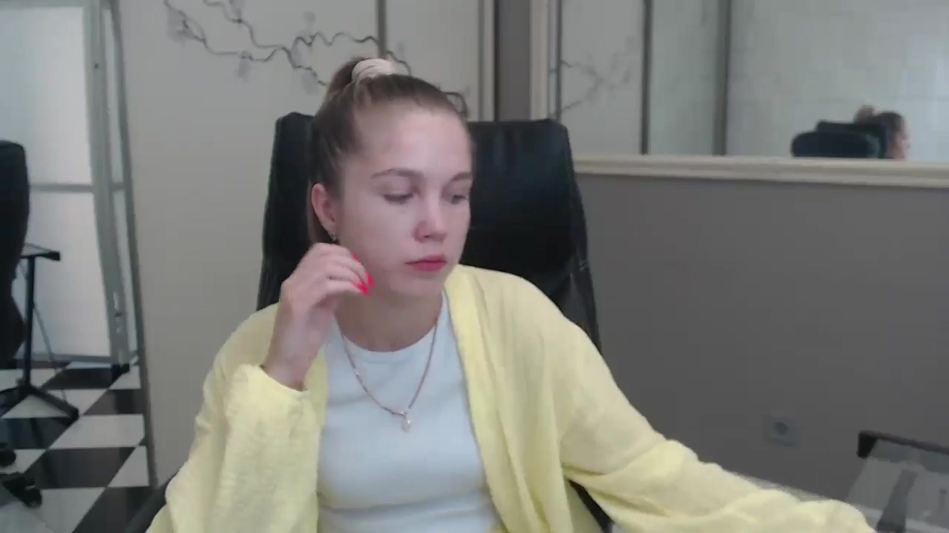 Gallery image thumbnail from Kate_Lewiss's myfreecams stream on, 07/08/2024, 07:43 image 20 of 20