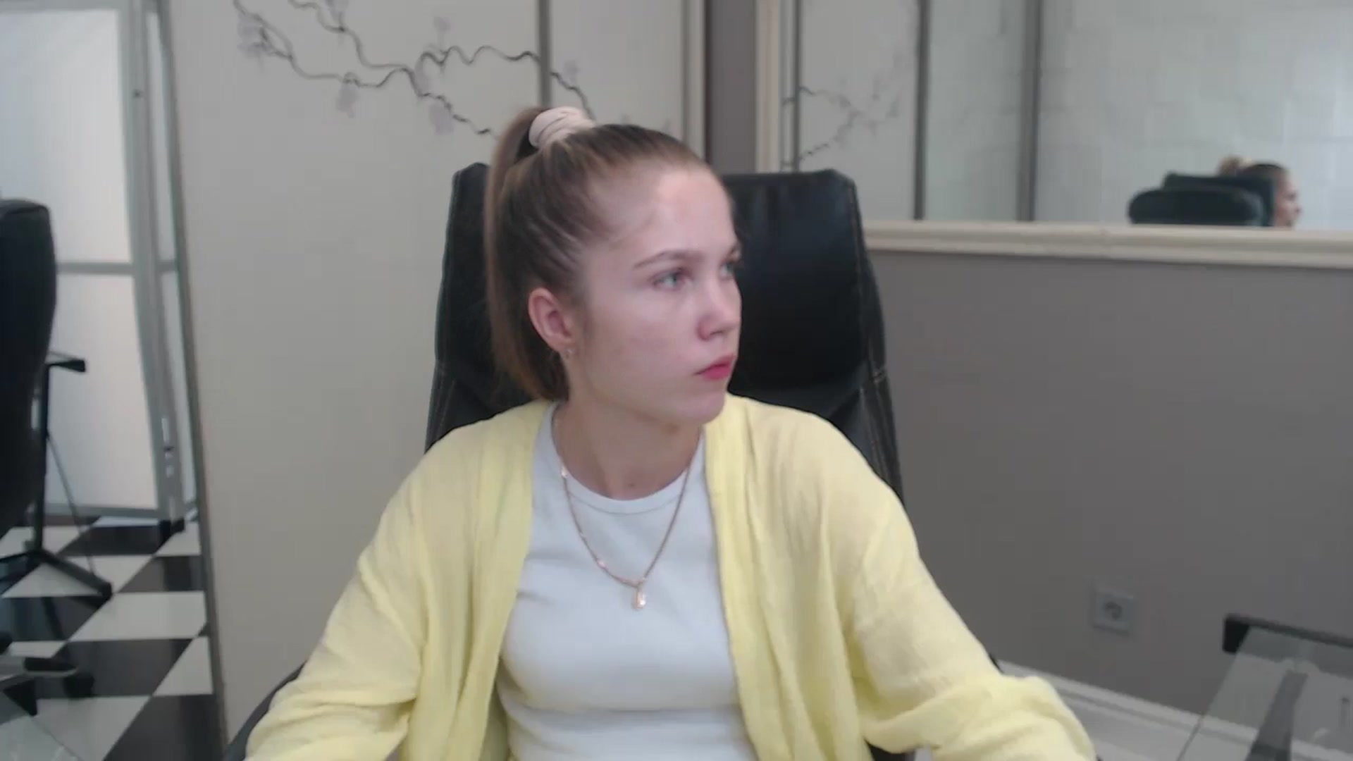 Gallery image thumbnail from Kate_Lewiss's myfreecams stream on, 07/08/2024, 07:56 image 16 of 20