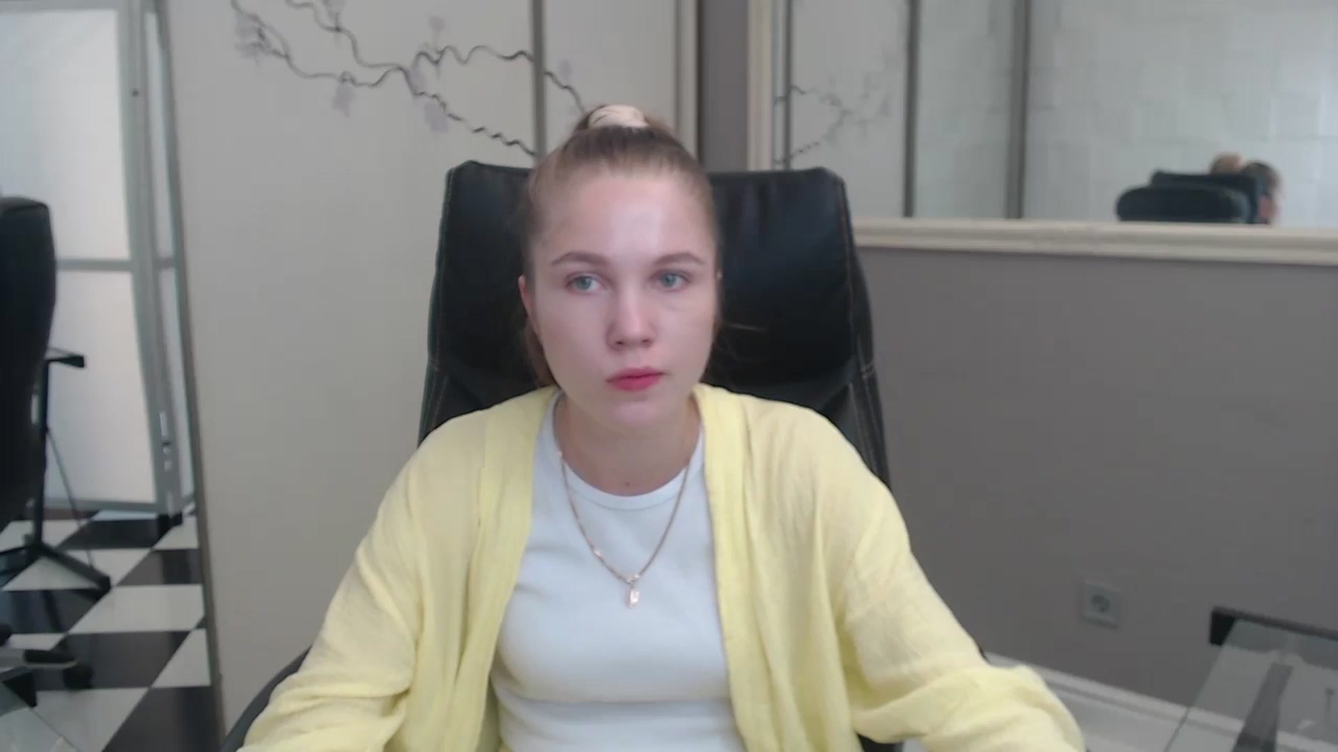 Gallery image thumbnail from Kate_Lewiss's myfreecams stream on, 07/08/2024, 07:56 image 15 of 20