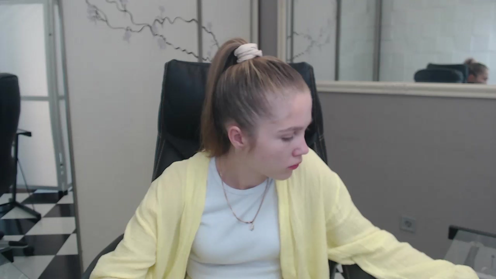Gallery image thumbnail from Kate_Lewiss's myfreecams stream on, 07/08/2024, 07:56 image 3 of 20