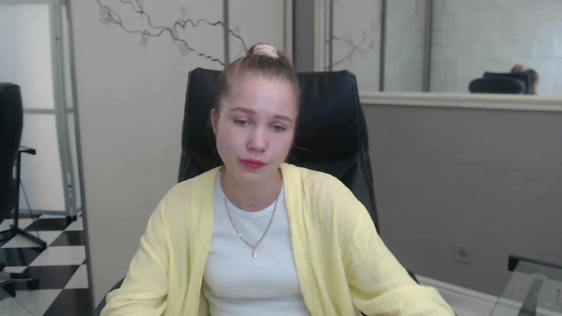 Gallery image thumbnail from Kate_Lewiss's myfreecams stream on, 07/08/2024, 07:56 image 18 of 20