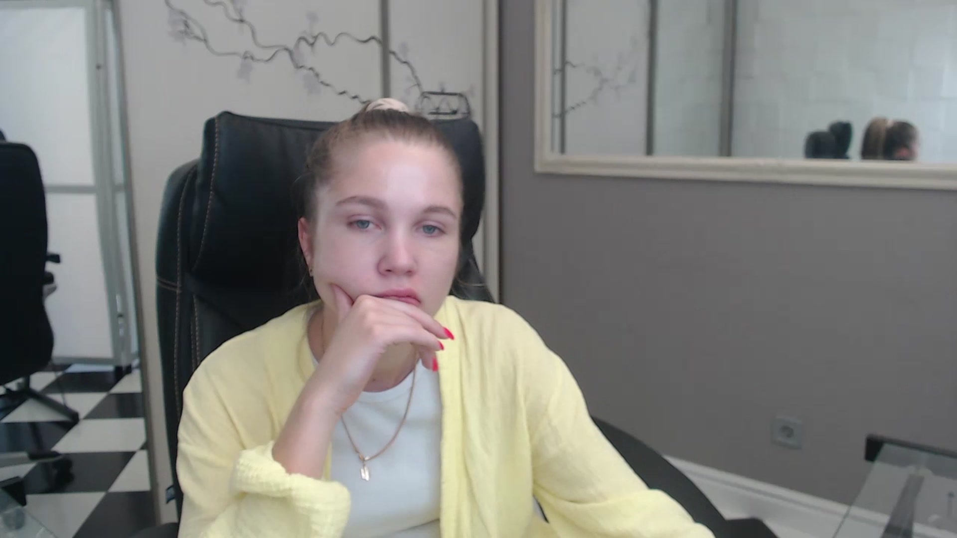 Gallery image thumbnail from Kate_Lewiss's myfreecams stream on, 07/08/2024, 10:17 image 10 of 20