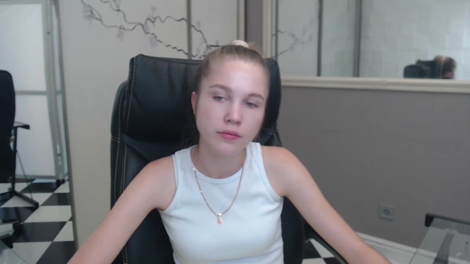 Gallery image thumbnail from Kate_Lewiss's myfreecams stream on, 07/08/2024, 10:17 image 14 of 20