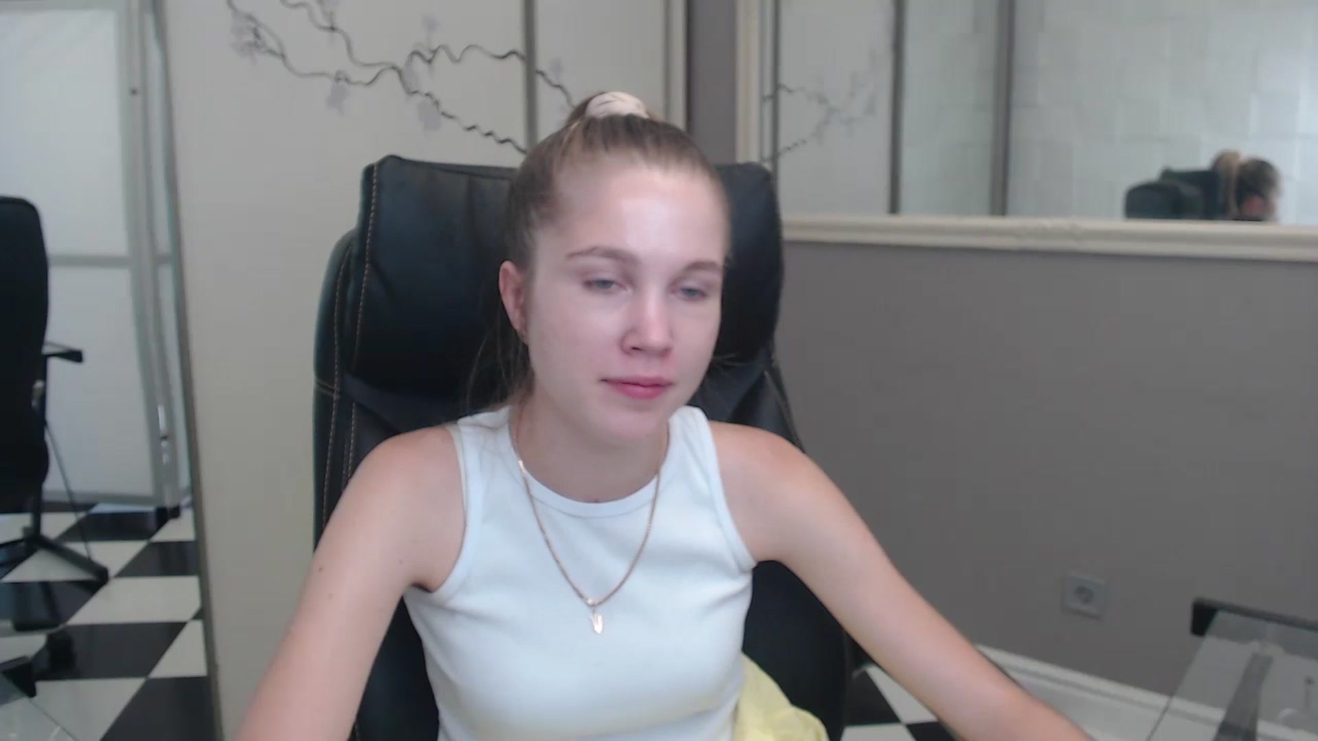 Gallery image thumbnail from Kate_Lewiss's myfreecams stream on, 07/08/2024, 11:02 image 3 of 20