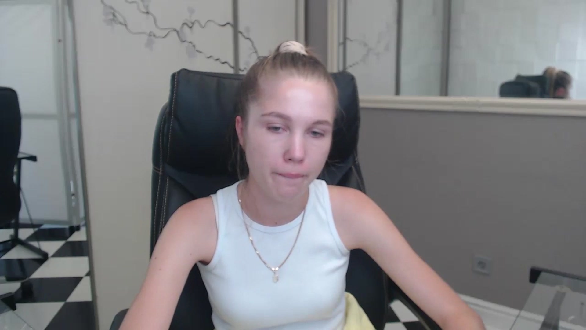 Gallery image thumbnail from Kate_Lewiss's myfreecams stream on, 07/08/2024, 11:02 image 19 of 20