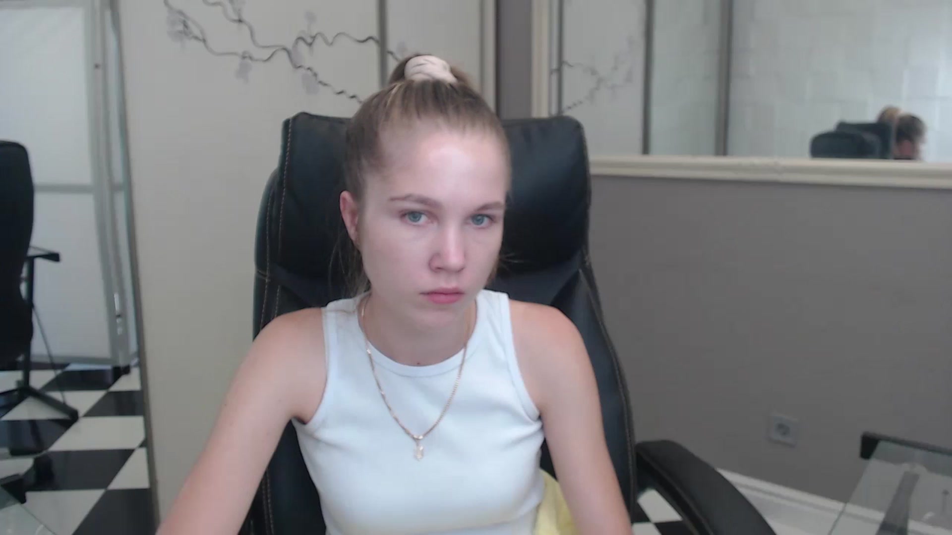 Gallery image thumbnail from Kate_Lewiss's myfreecams stream on, 07/08/2024, 11:02 image 4 of 20