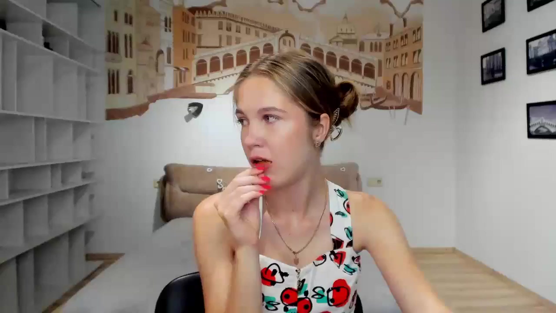 Gallery image thumbnail from Kate_Lewiss's myfreecams stream on, 07/09/2024, 06:23 image 6 of 20