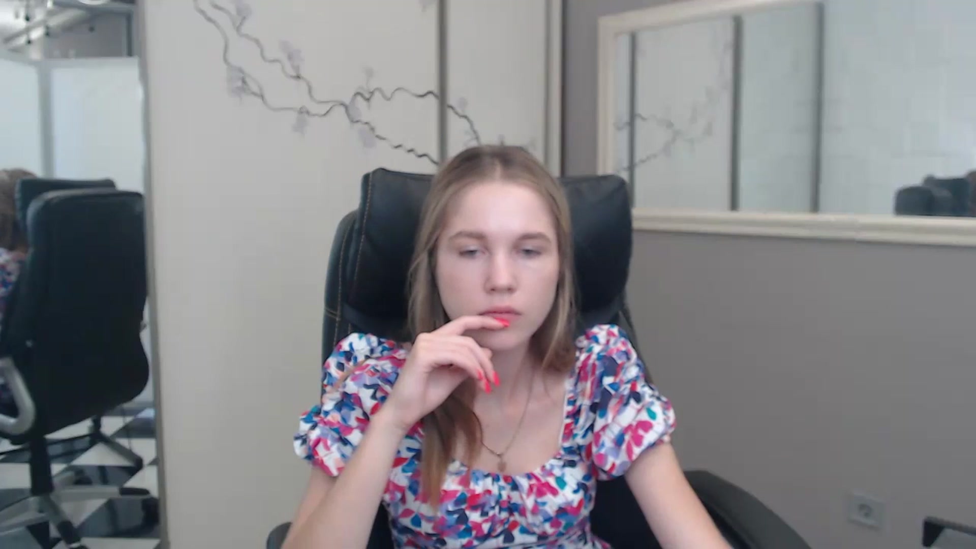 Gallery image thumbnail from Kate_Lewiss's myfreecams stream on, 07/10/2024, 07:10 image 15 of 20