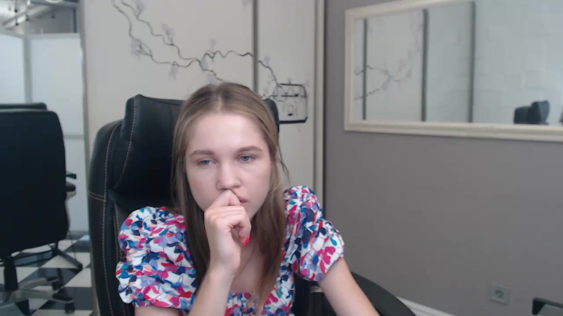 Gallery image thumbnail from Kate_Lewiss's myfreecams stream on, 07/10/2024, 08:03 image 1 of 20
