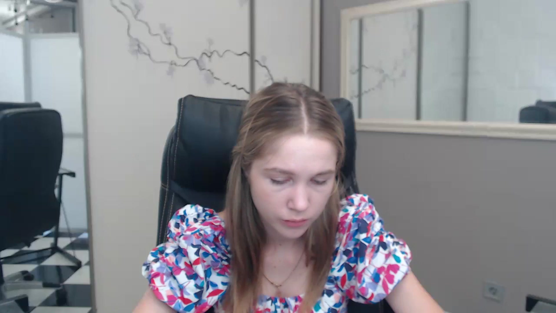 Gallery image thumbnail from Kate_Lewiss's myfreecams stream on, 07/10/2024, 08:03 image 17 of 20