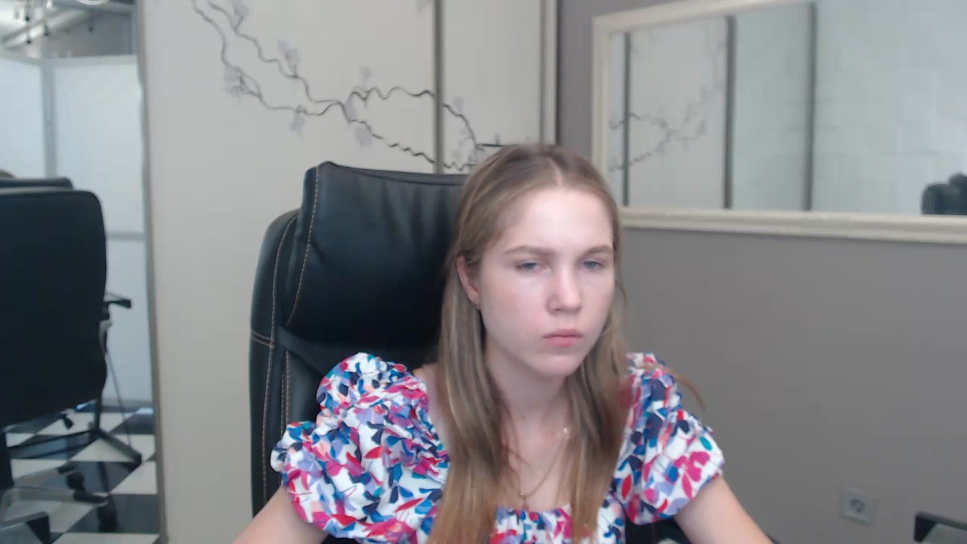 Gallery image thumbnail from Kate_Lewiss's myfreecams stream on, 07/10/2024, 10:10 image 14 of 20