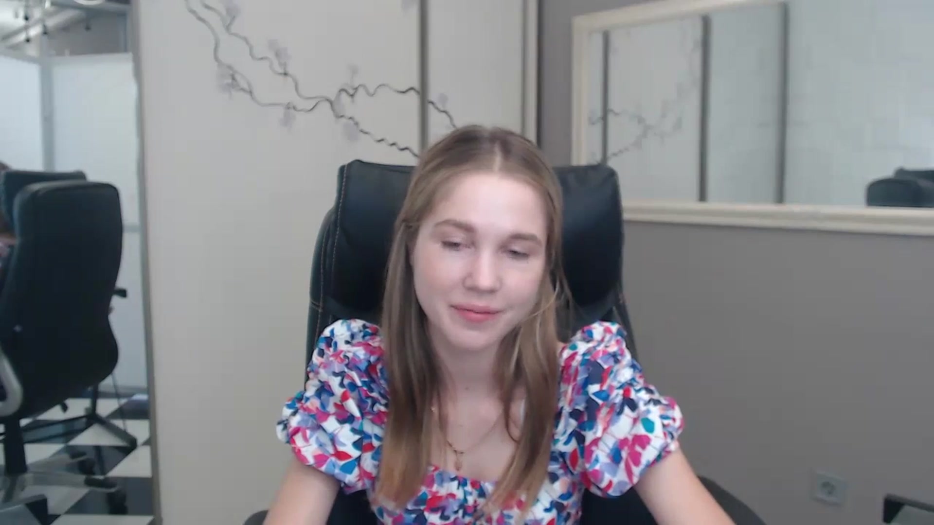 Gallery image thumbnail from Kate_Lewiss's myfreecams stream on, 07/10/2024, 10:10 image 3 of 20